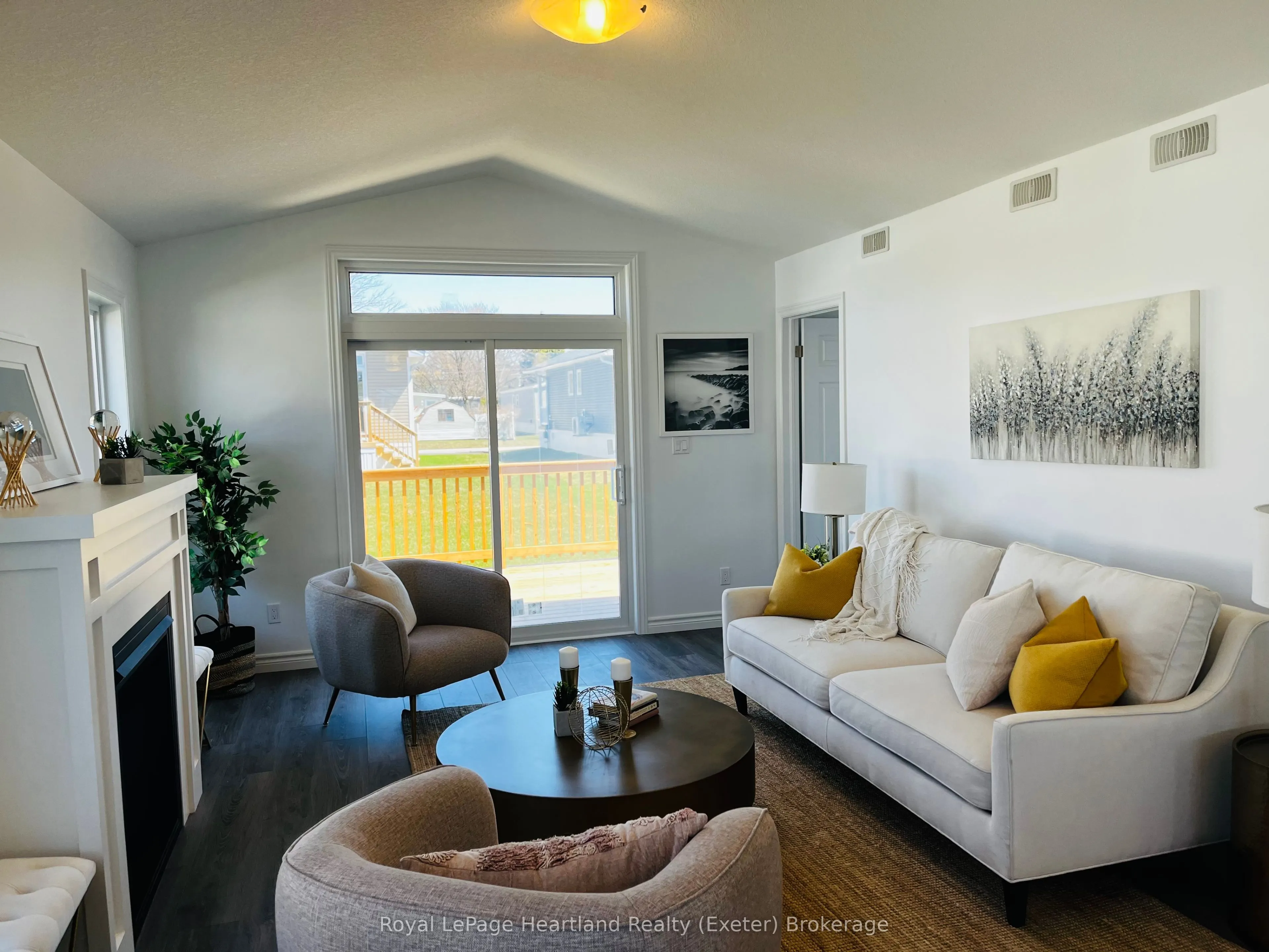 20 Bluffs View Boulevard