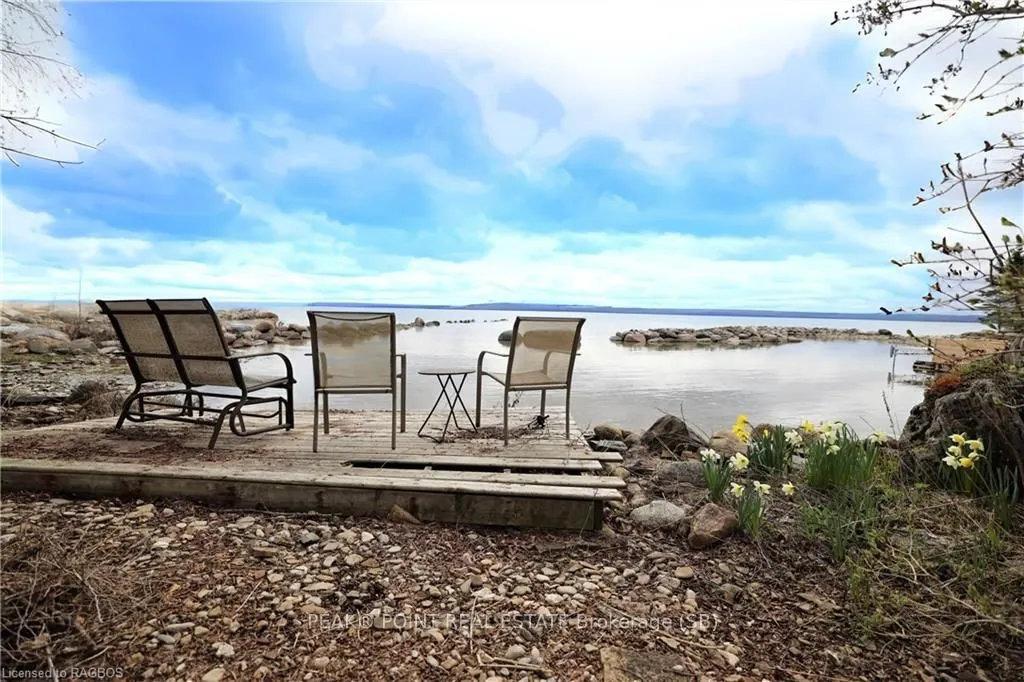 339601 PRESQU'ILE Road