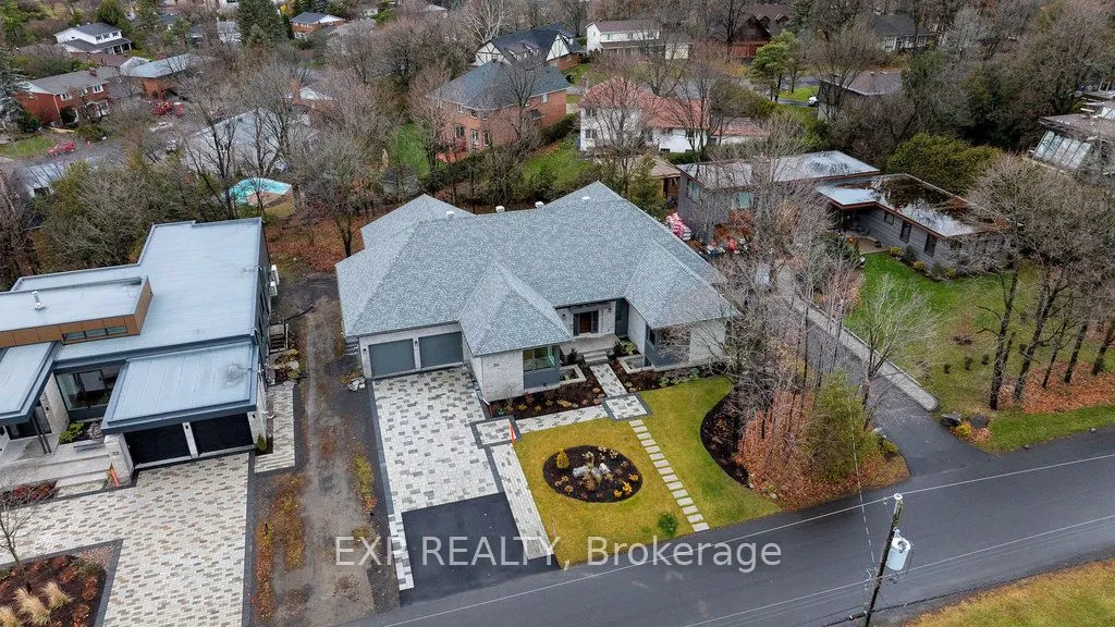 26 Clovelly Road W