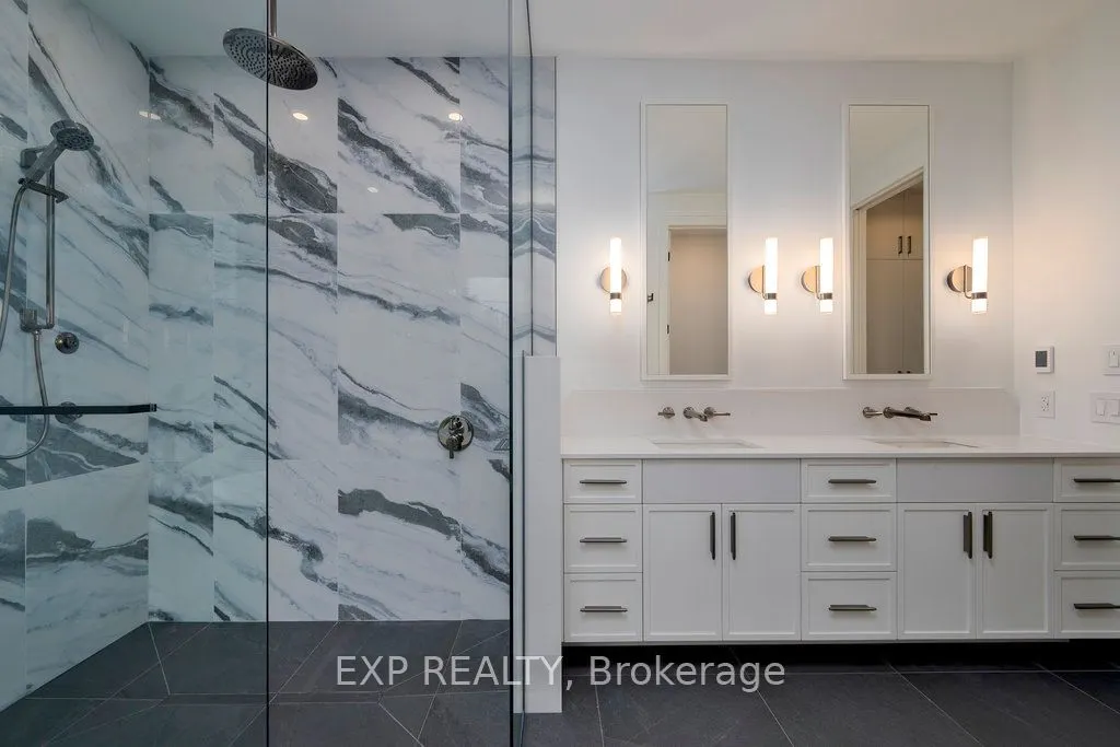 26 Clovelly Road W
