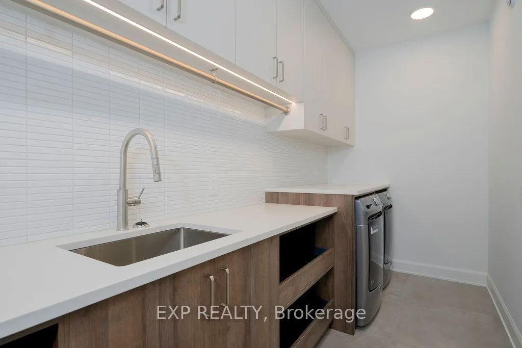 26 Clovelly Road W