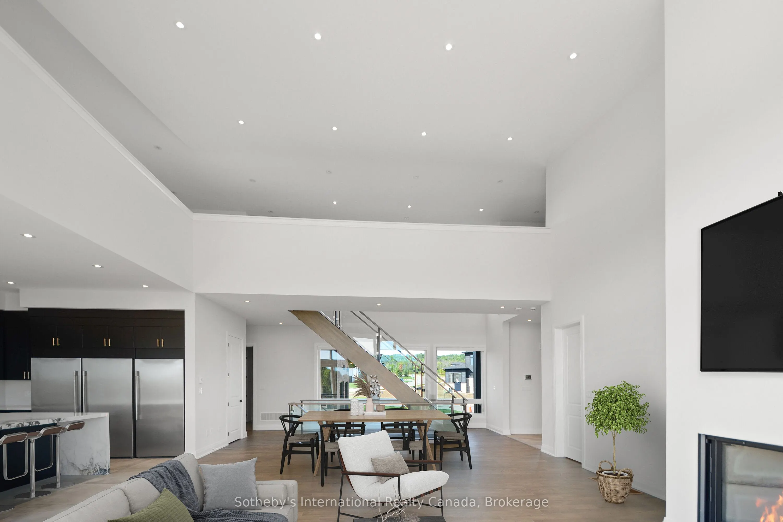 101 Sladden Court