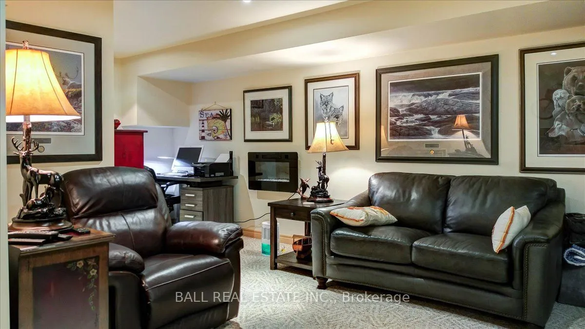 1579 Anstruther Lake Road #18