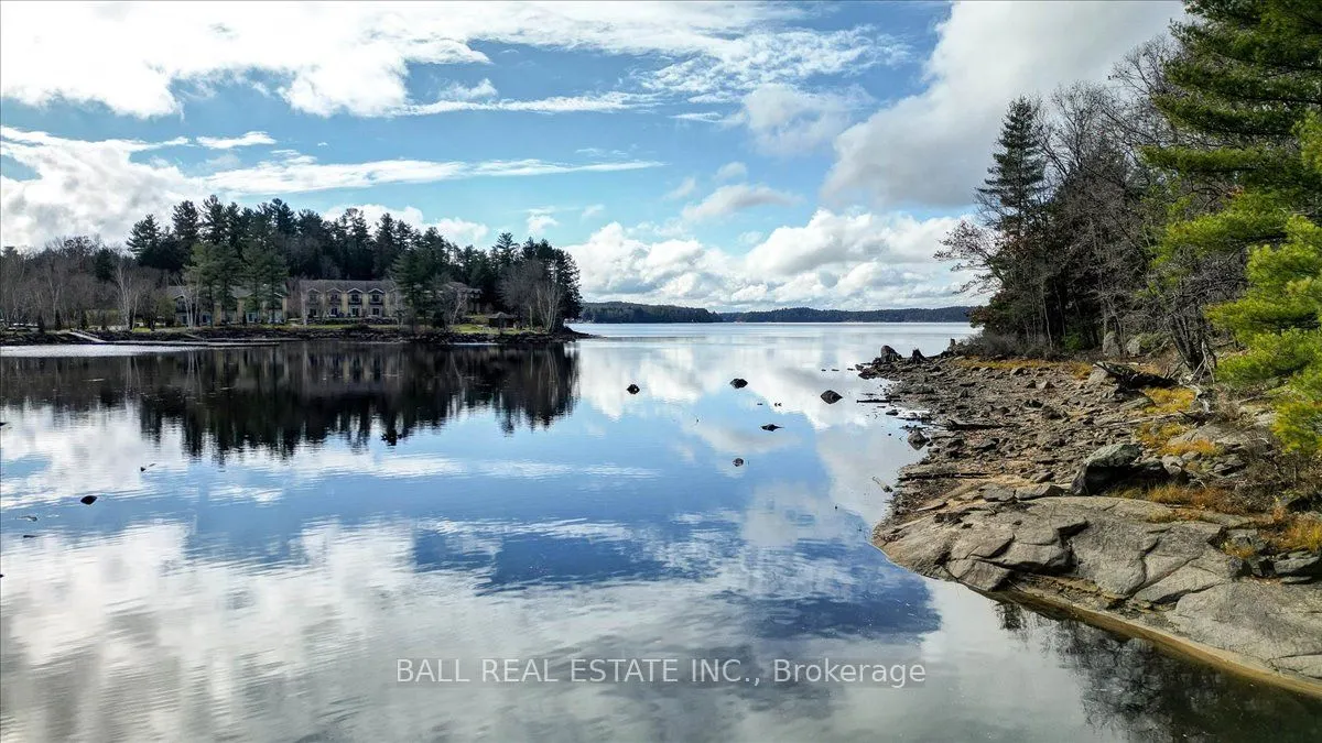1579 Anstruther Lake Road #18