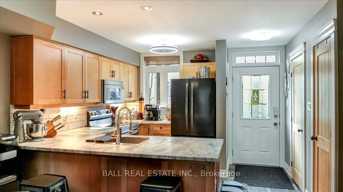1579 Anstruther Lake Road #18
