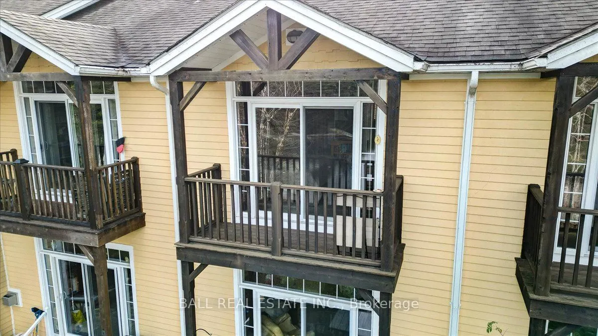 1579 Anstruther Lake Road #18