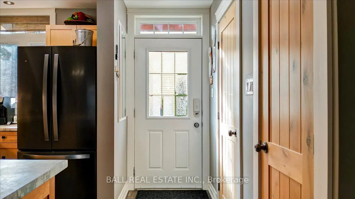 1579 Anstruther Lake Road #18