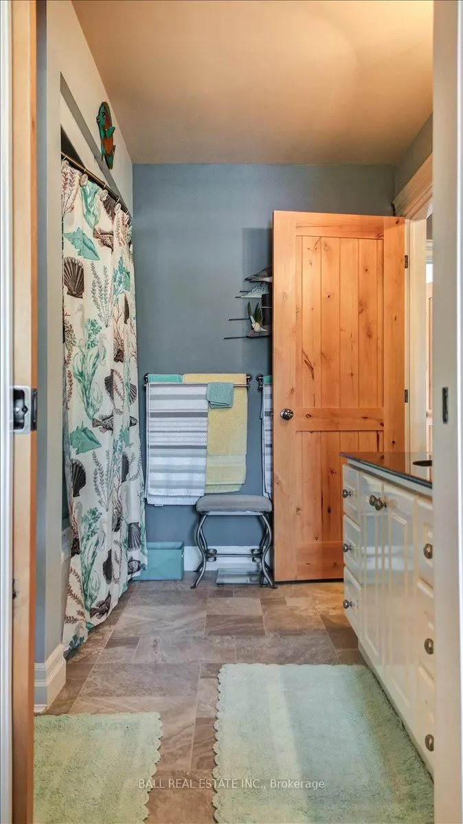 1579 Anstruther Lake Road #18