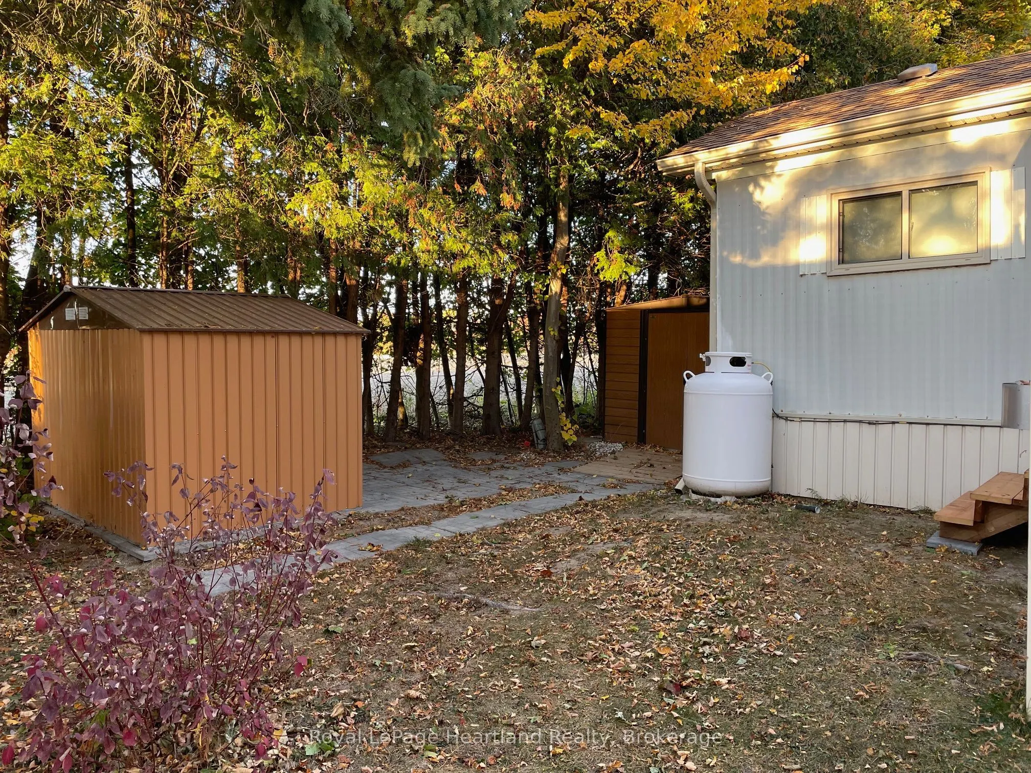 36 SUTTON Drive