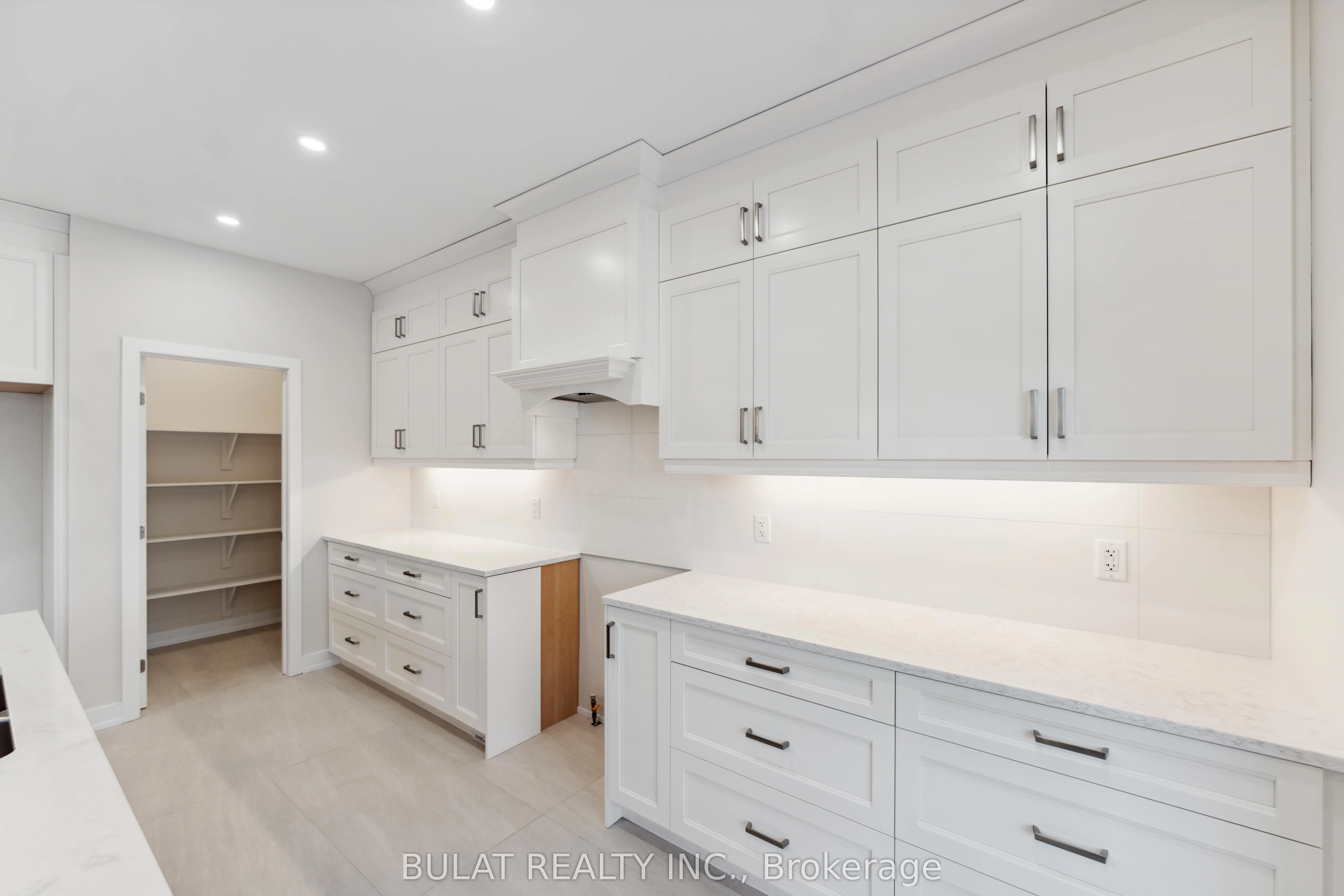 1359 Kitchener Avenue