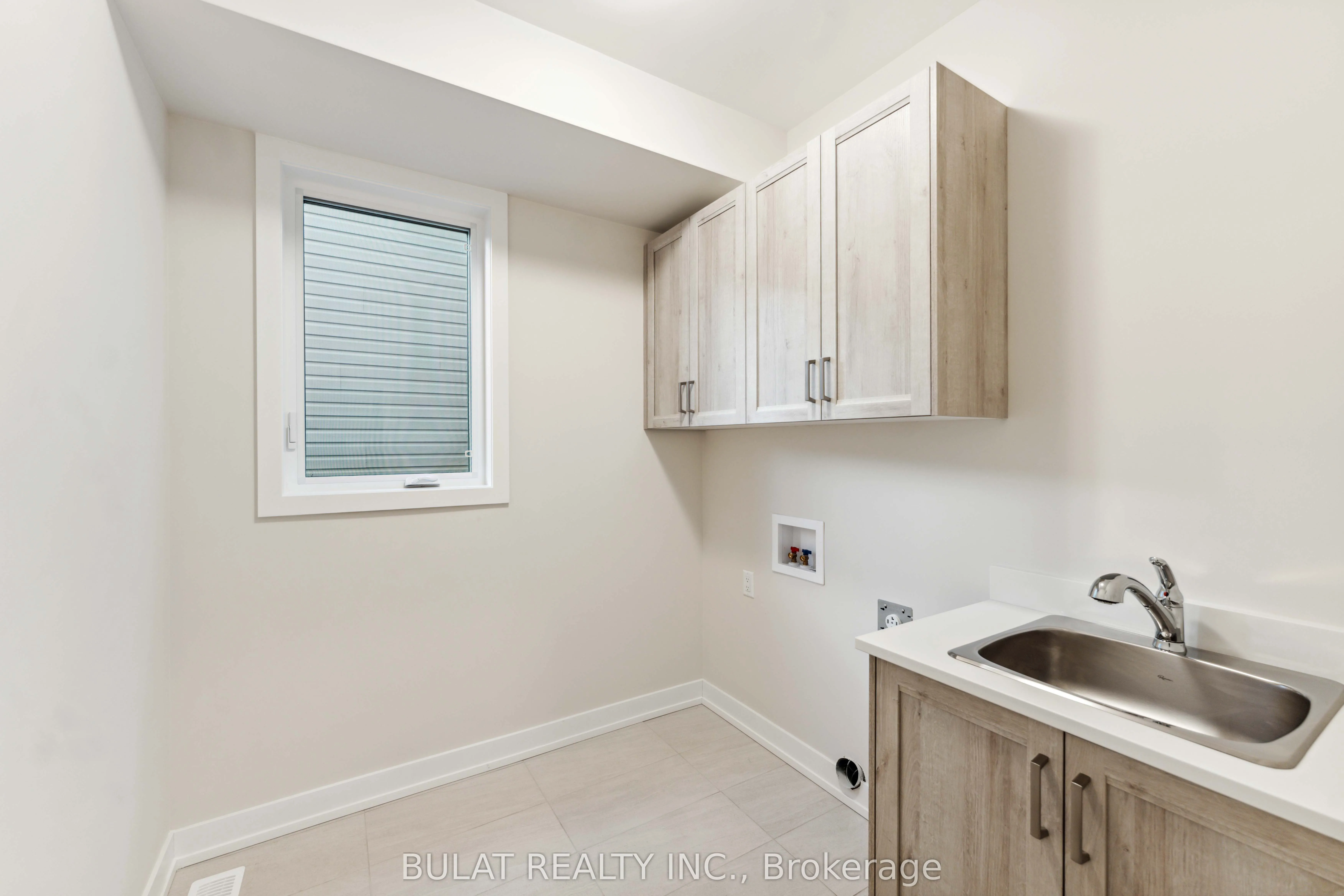 1359 Kitchener Avenue