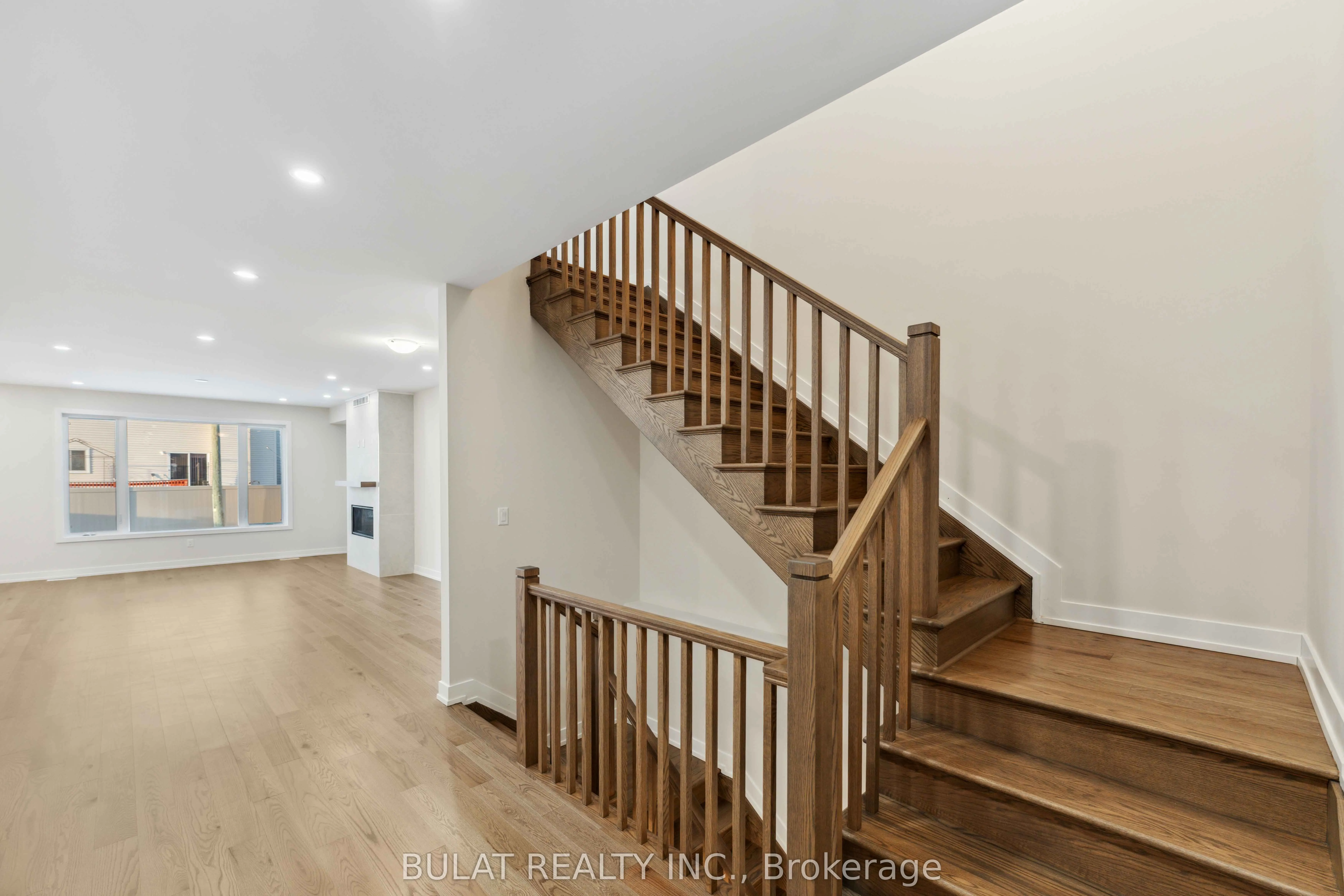 1359 Kitchener Avenue