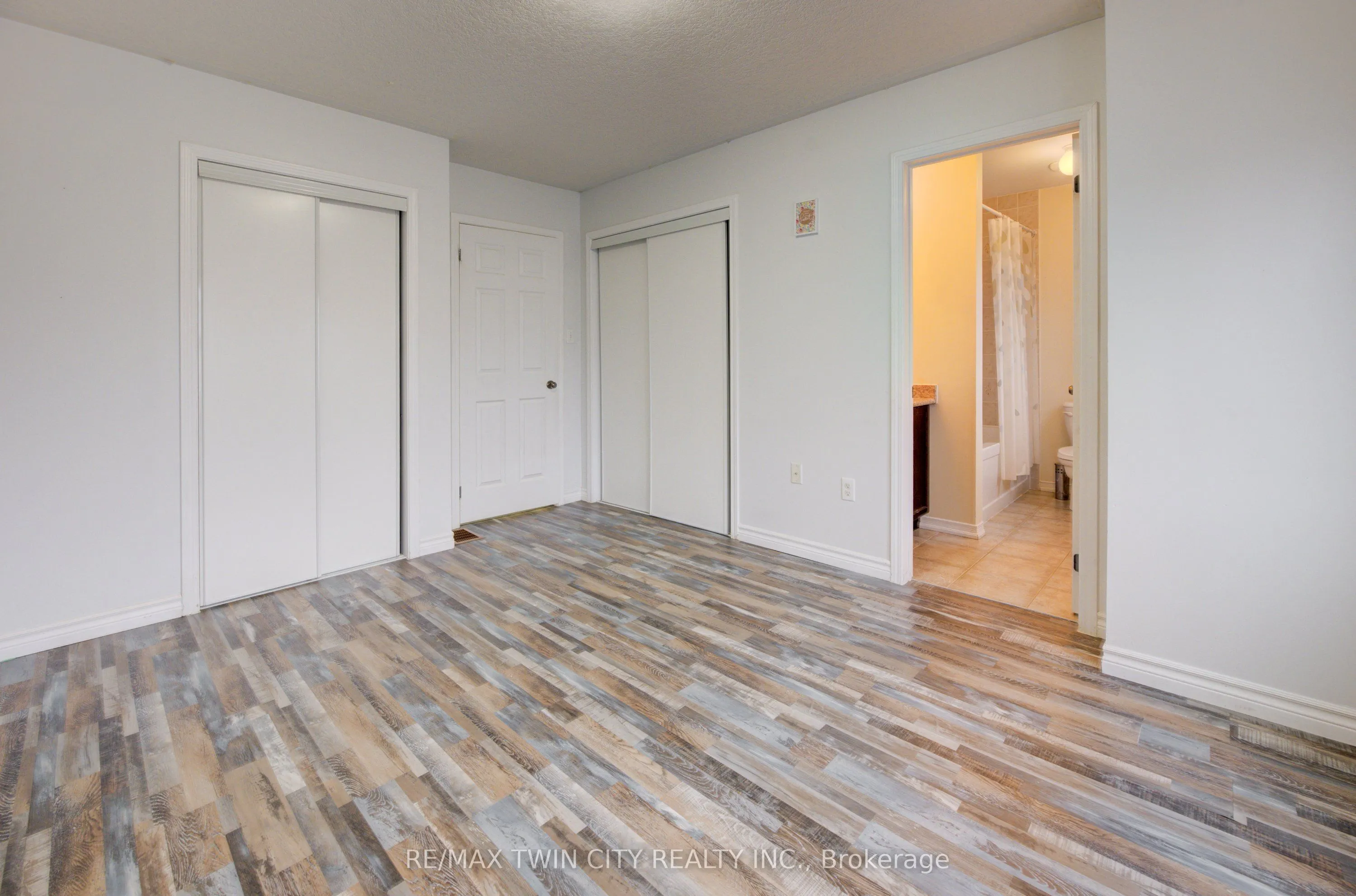 82 Trowbridge Street