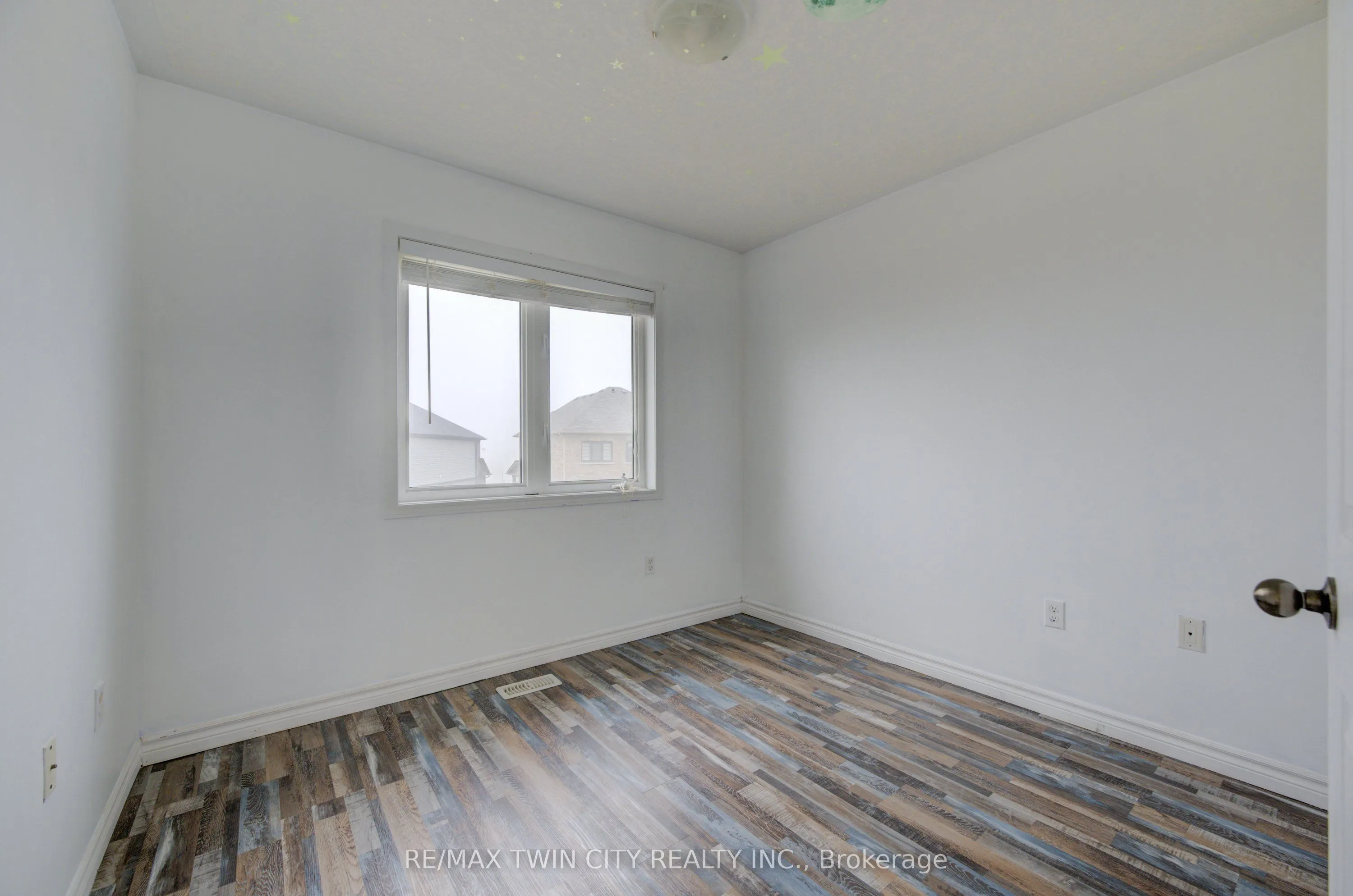 82 Trowbridge Street