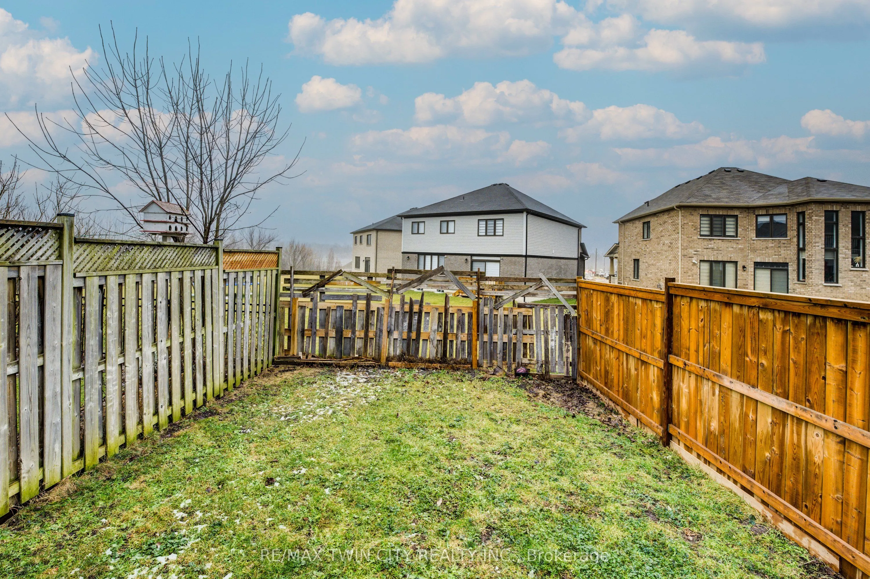 82 Trowbridge Street