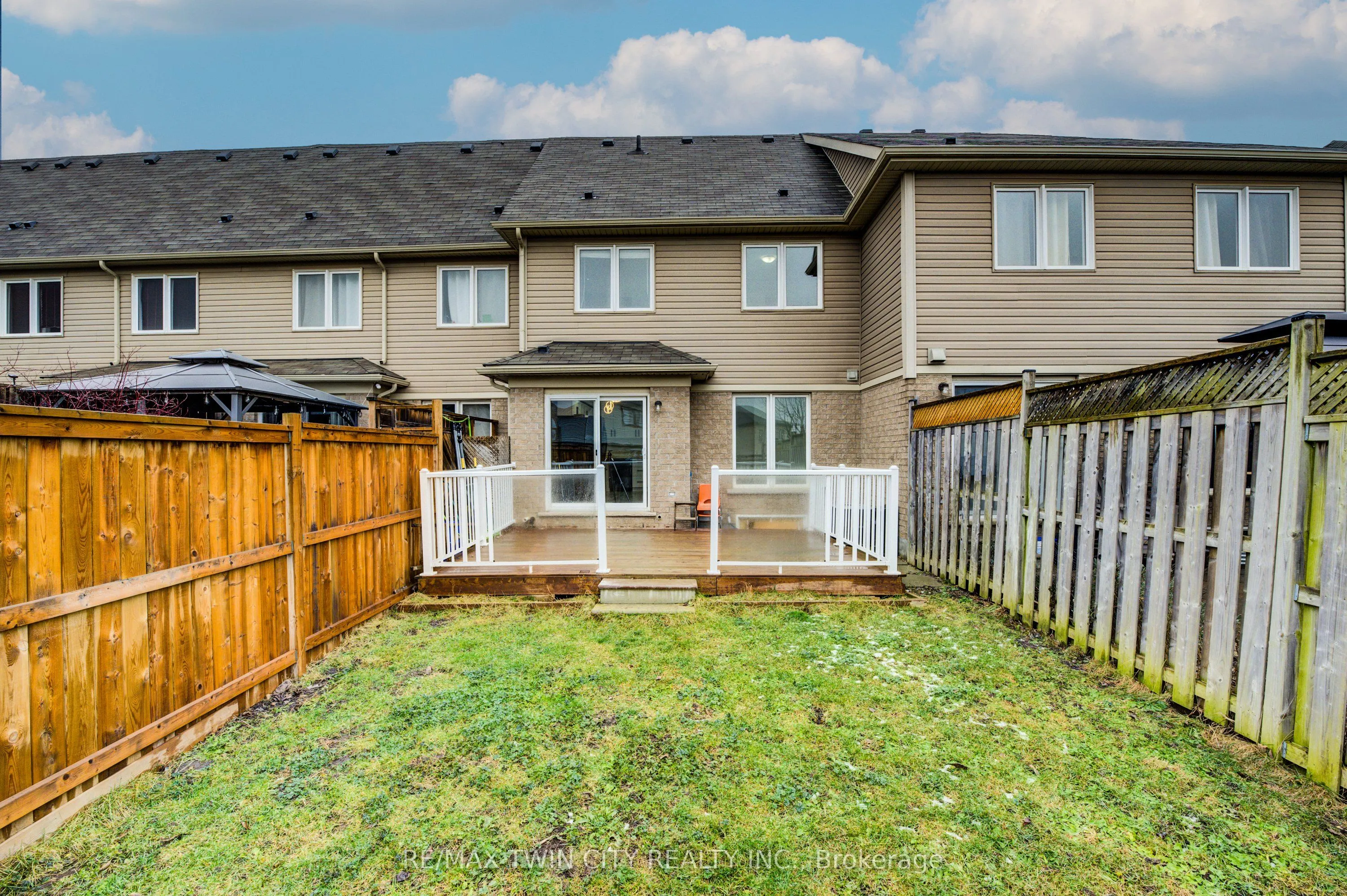 82 Trowbridge Street