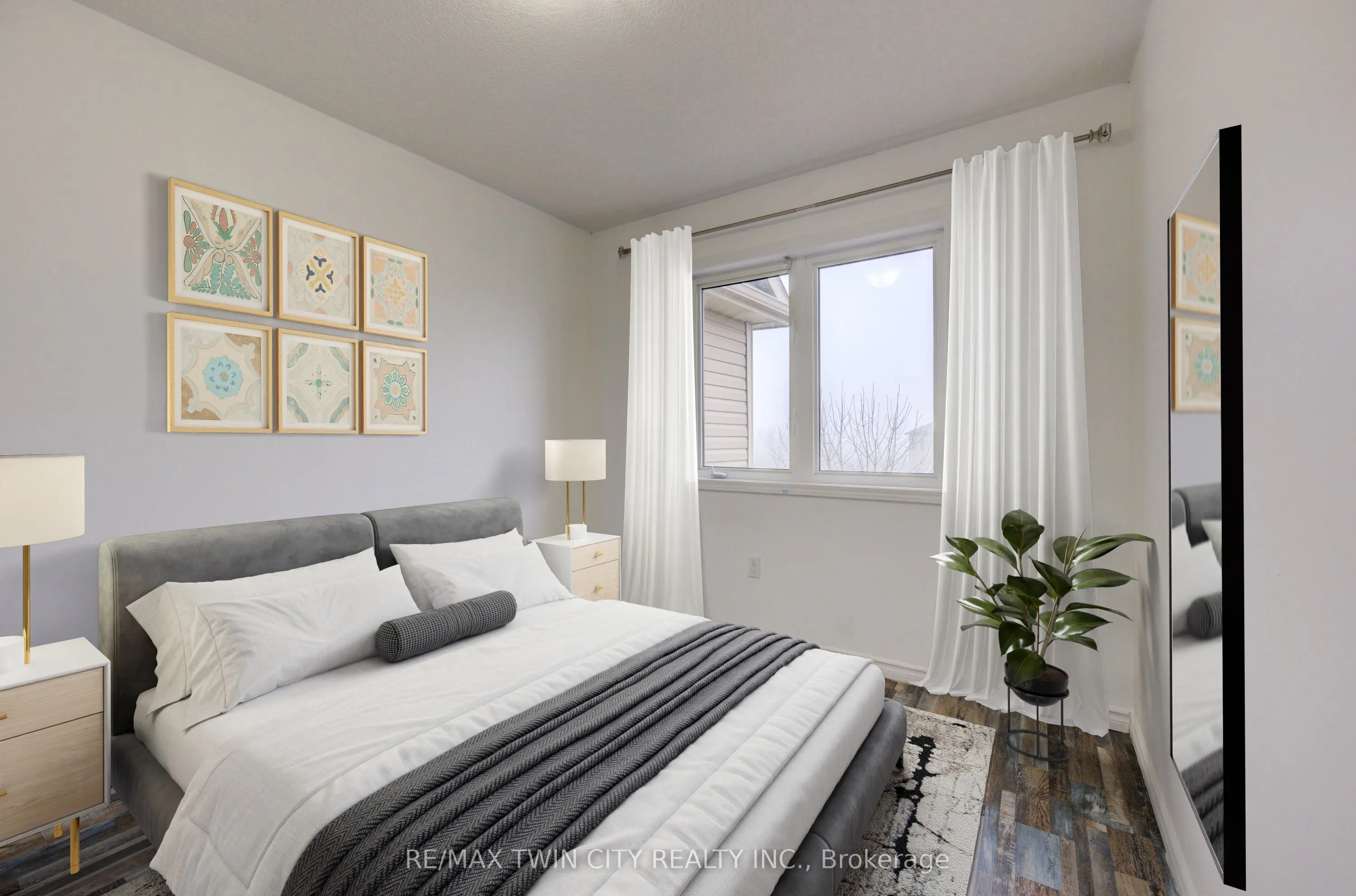 82 Trowbridge Street