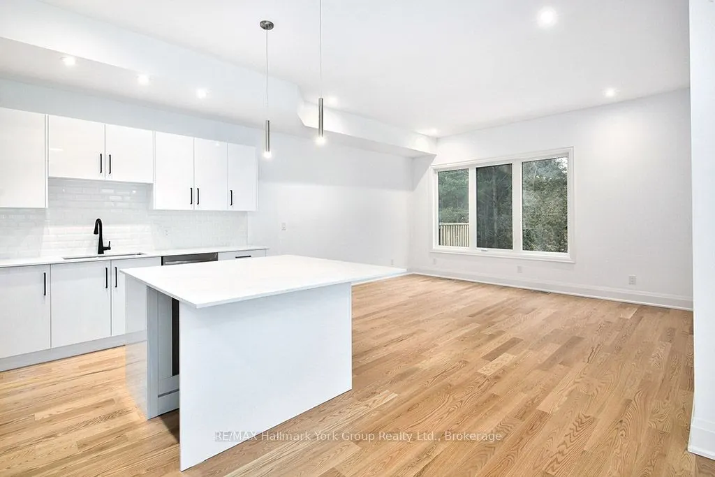 23 WATERVIEW Lane