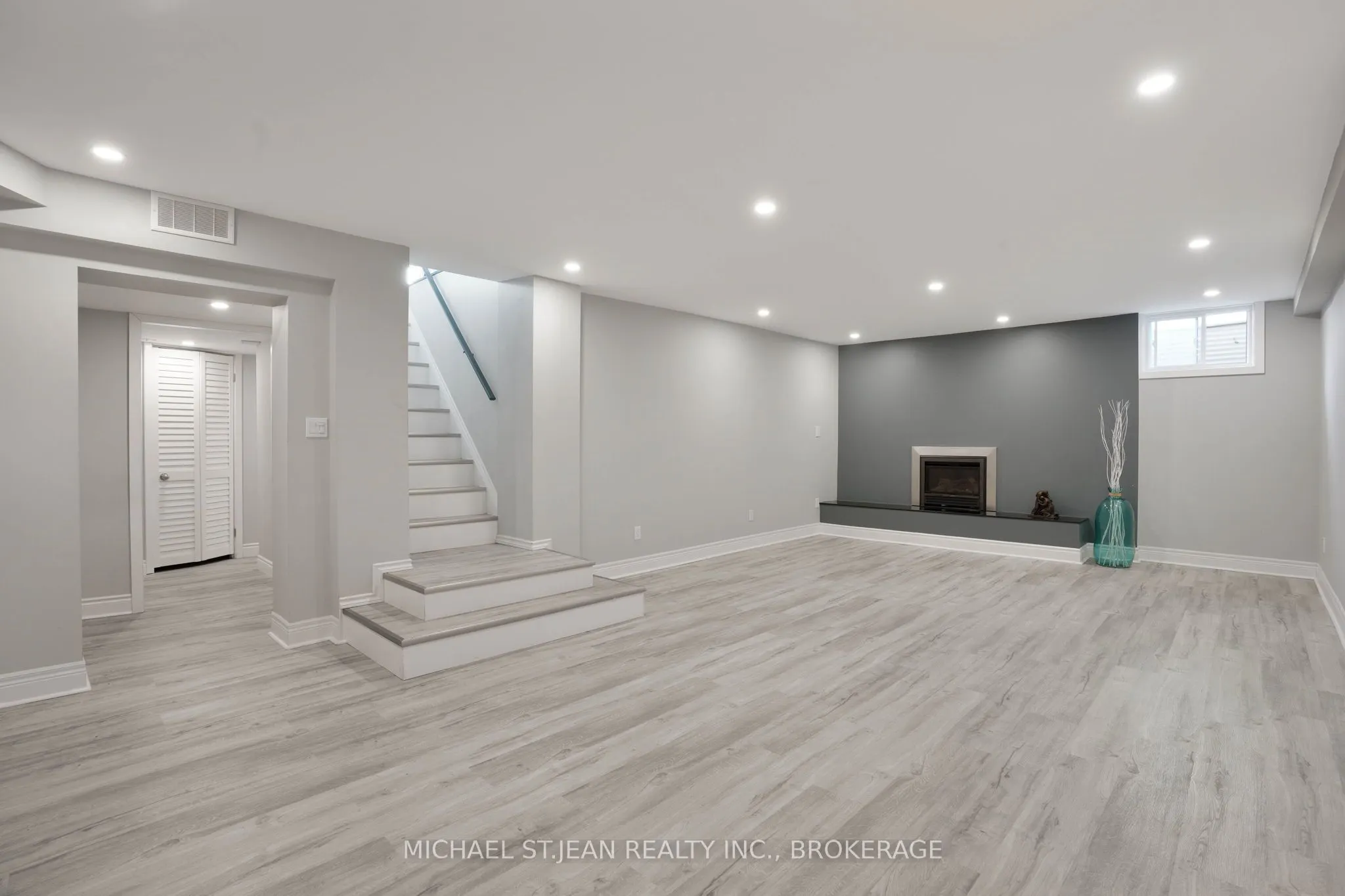 827 Ridge Road