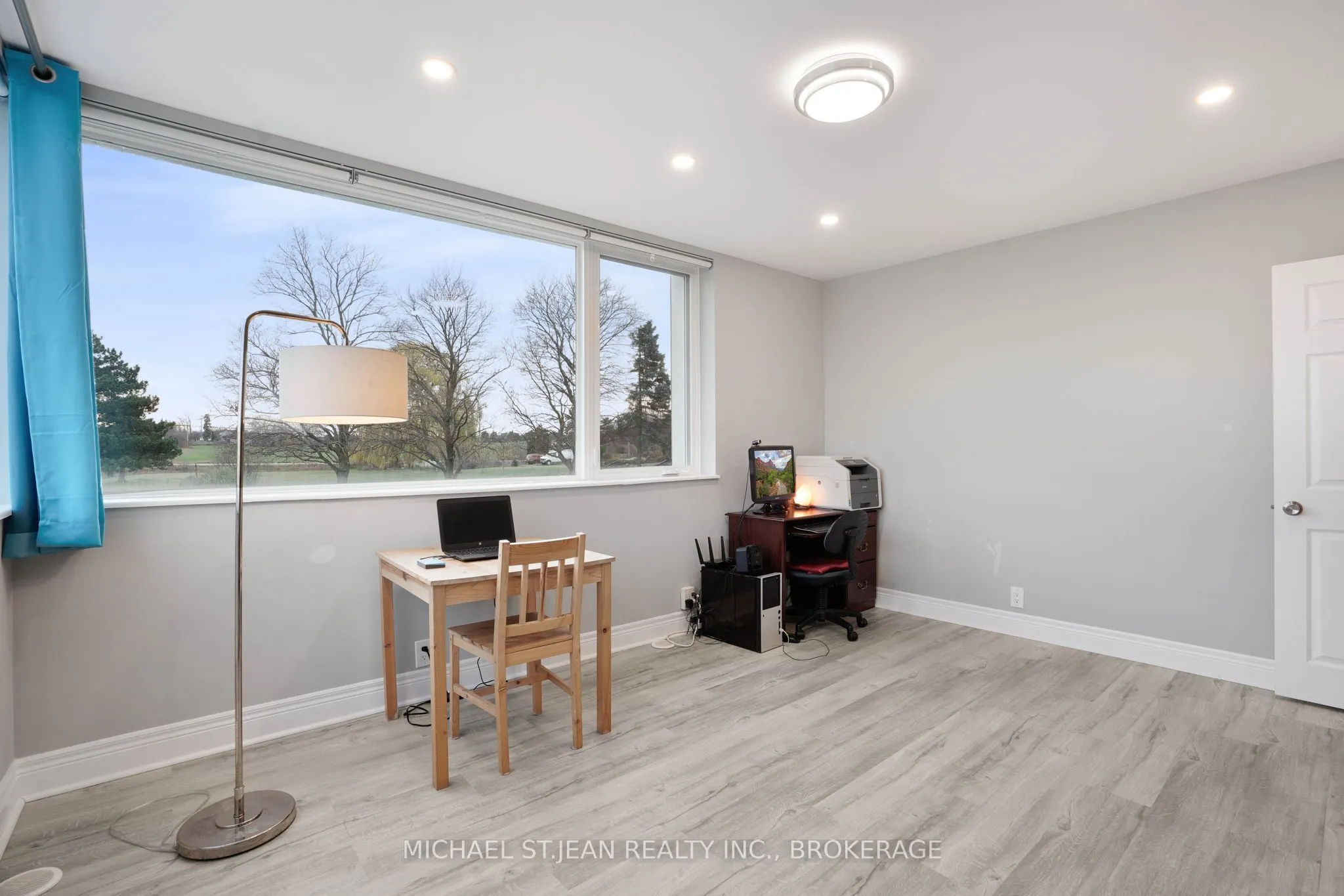 827 Ridge Road