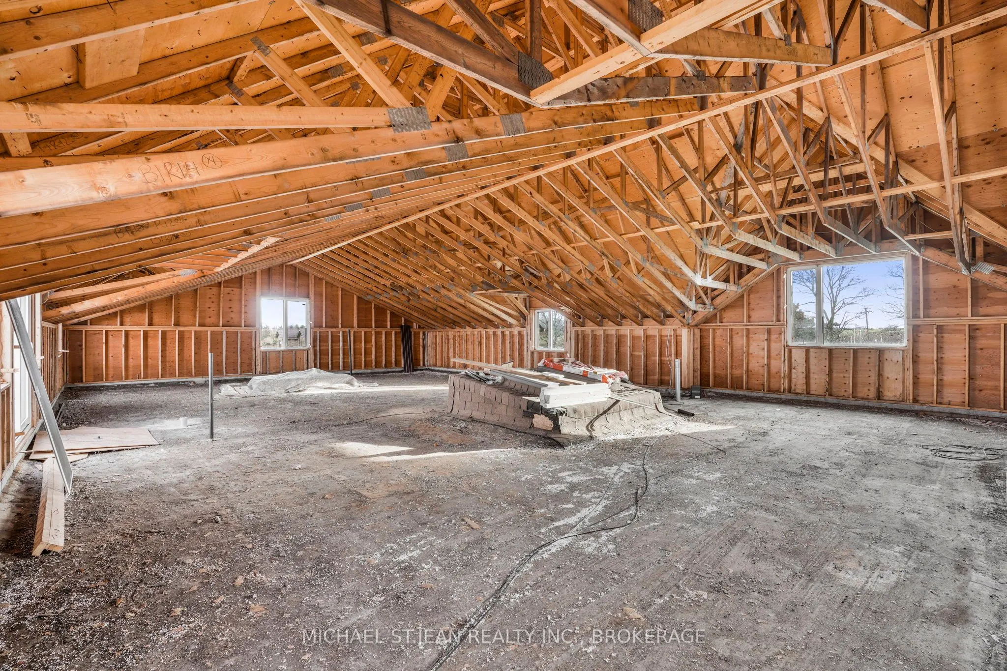 827 Ridge Road