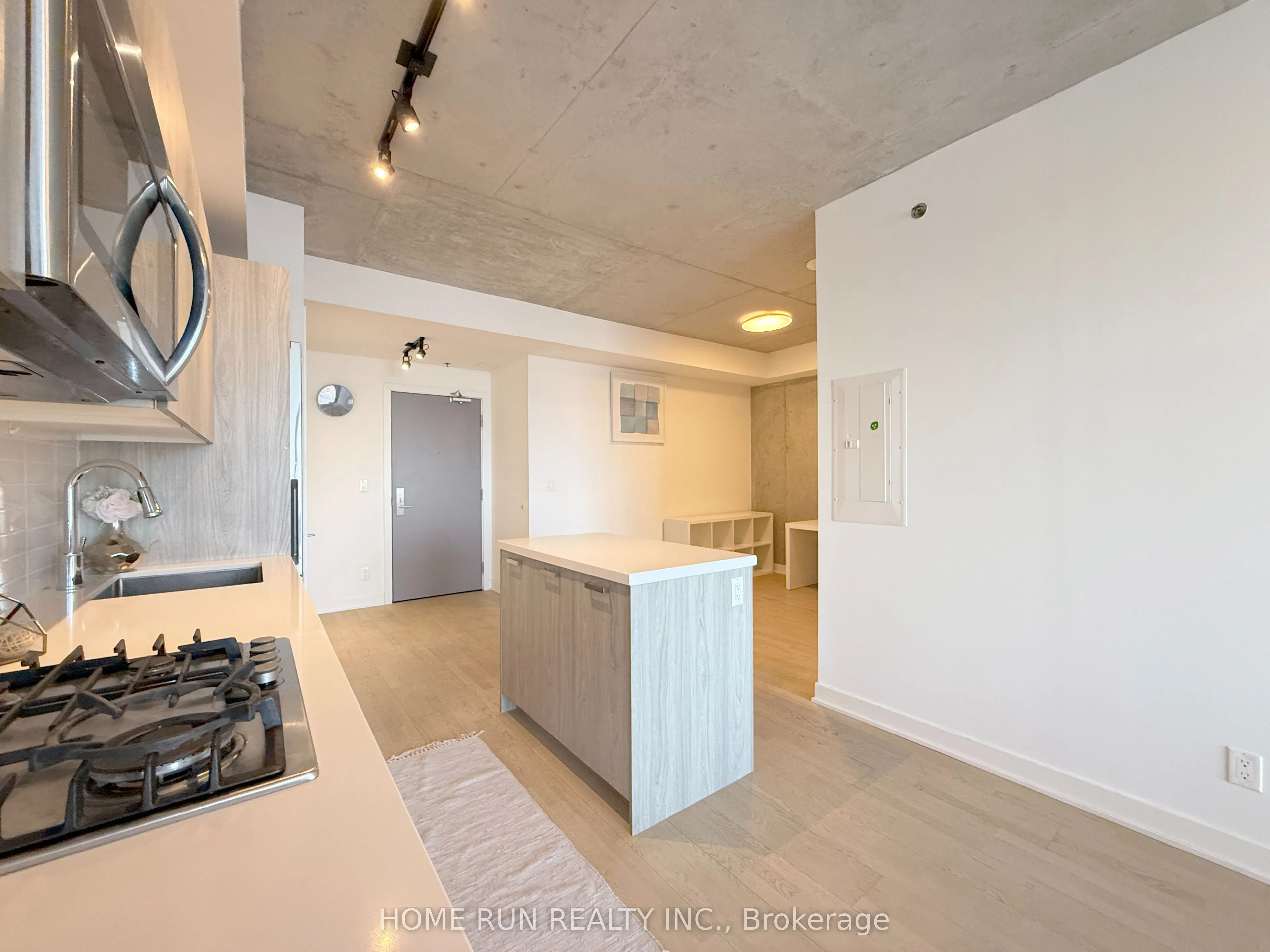 203 CATHERINE Street #1208