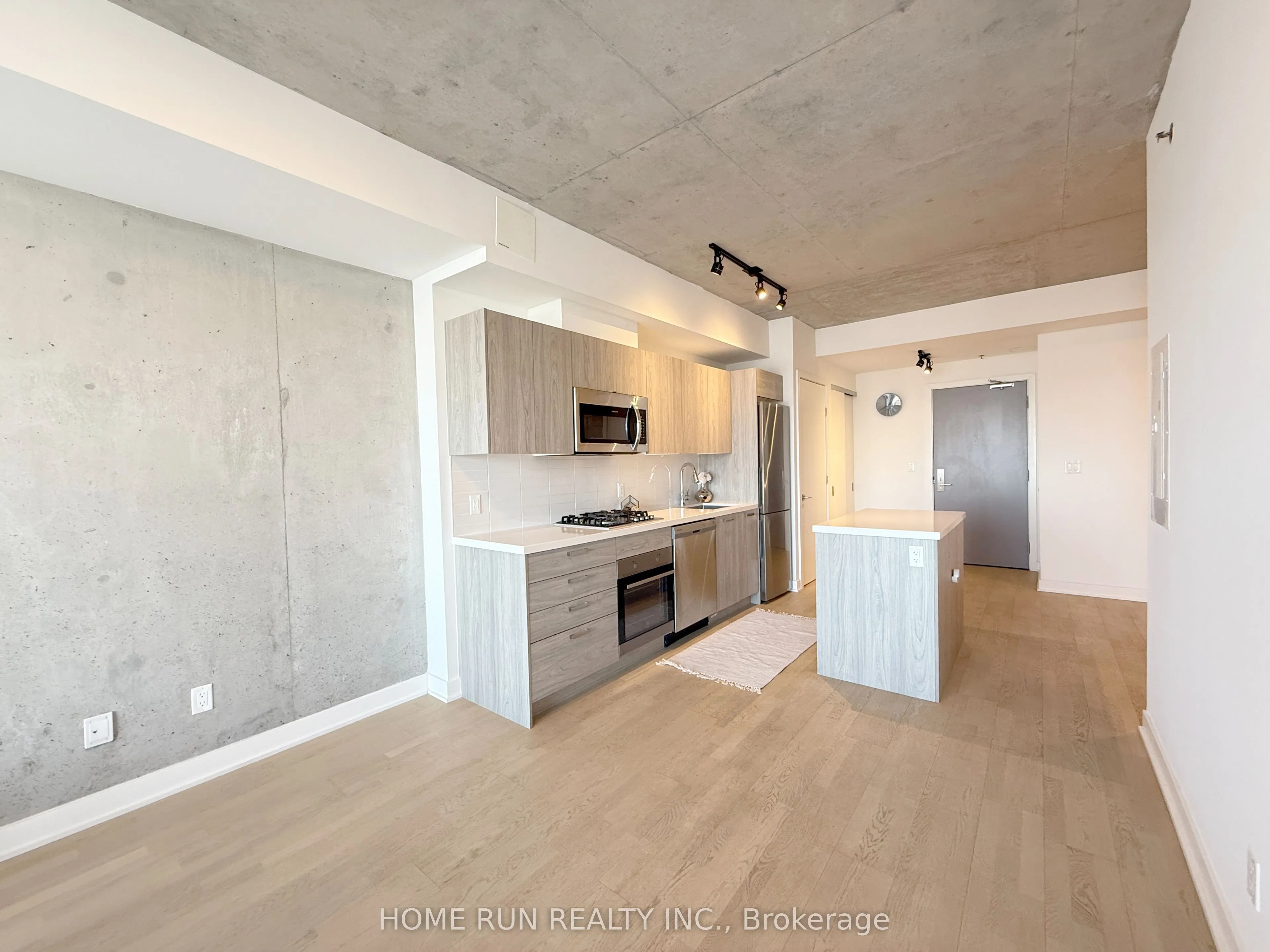 203 CATHERINE Street #1208
