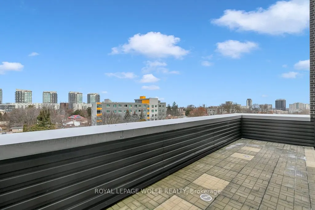 280 Lester Street #404