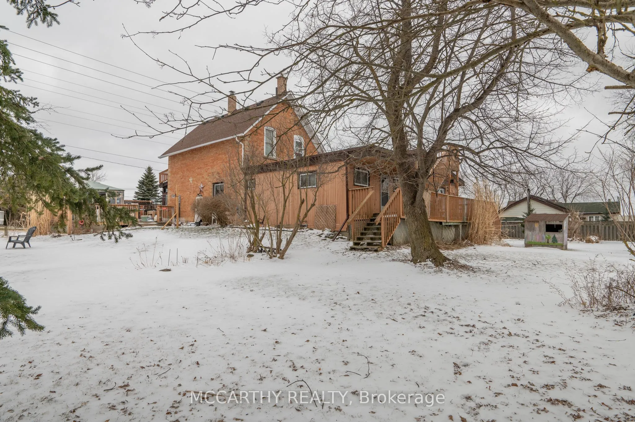 435 Main Street W