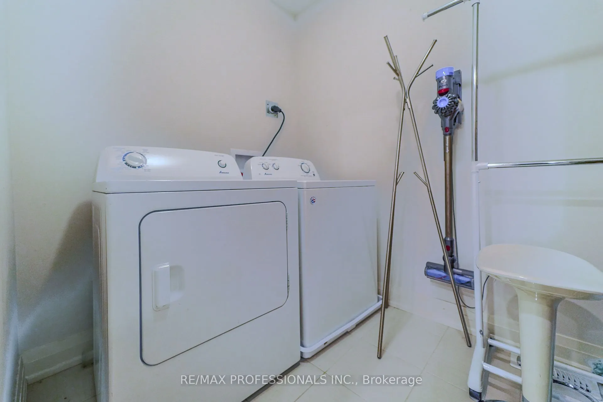 3293 Homestead Drive