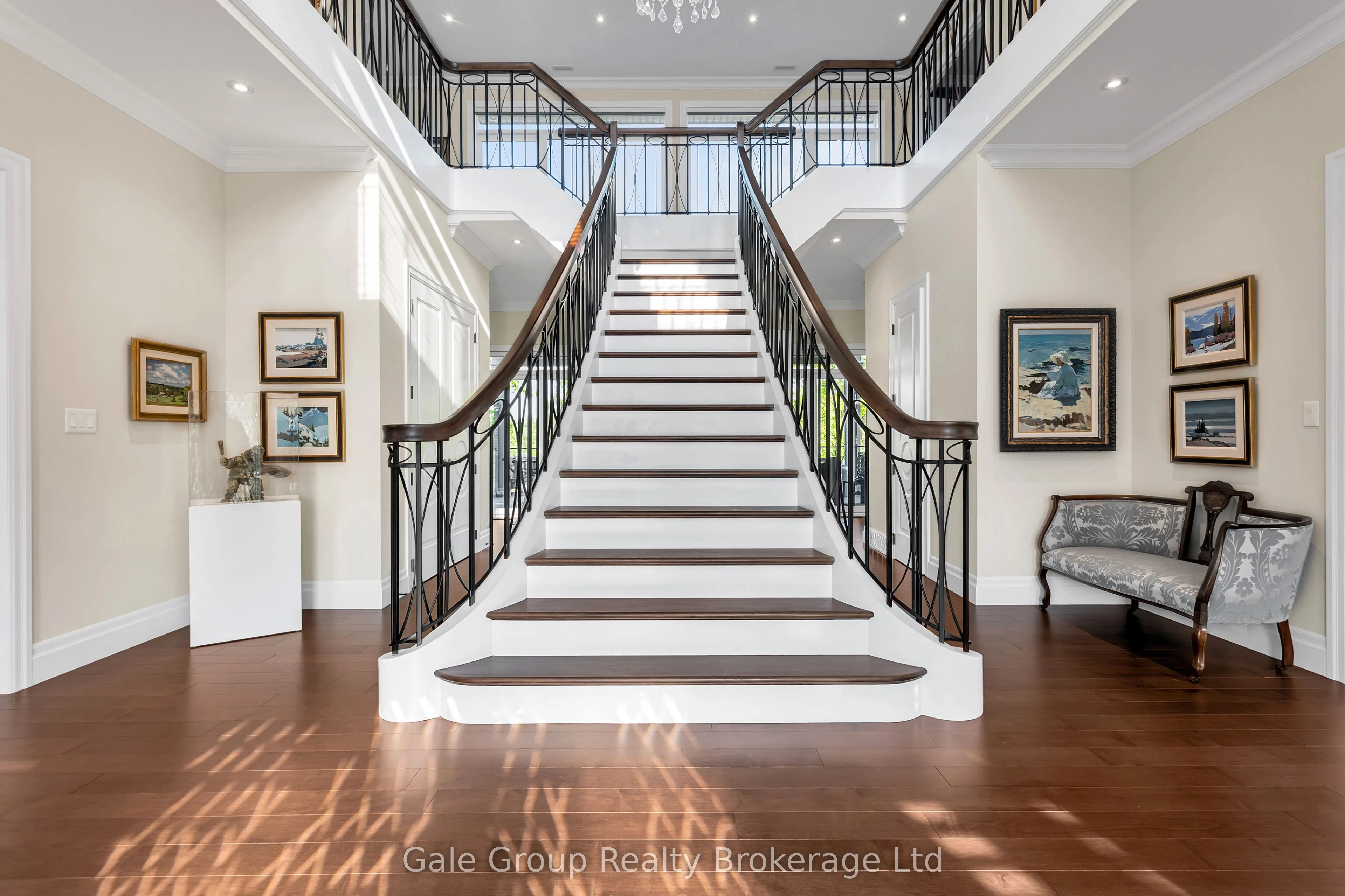 241 Tamarack Boulevard