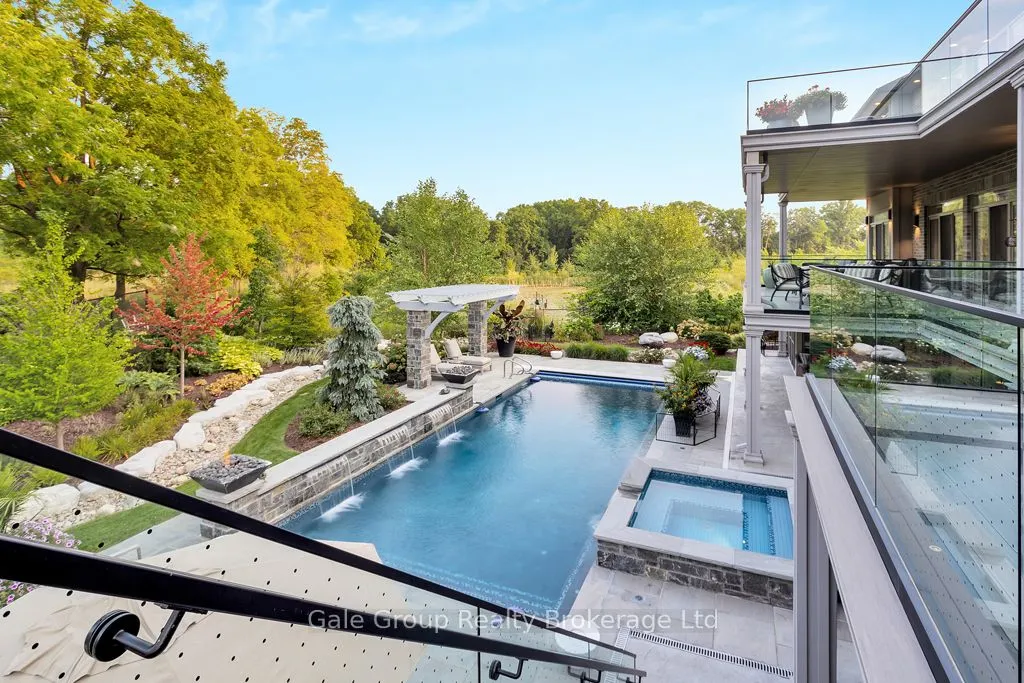 241 Tamarack Boulevard