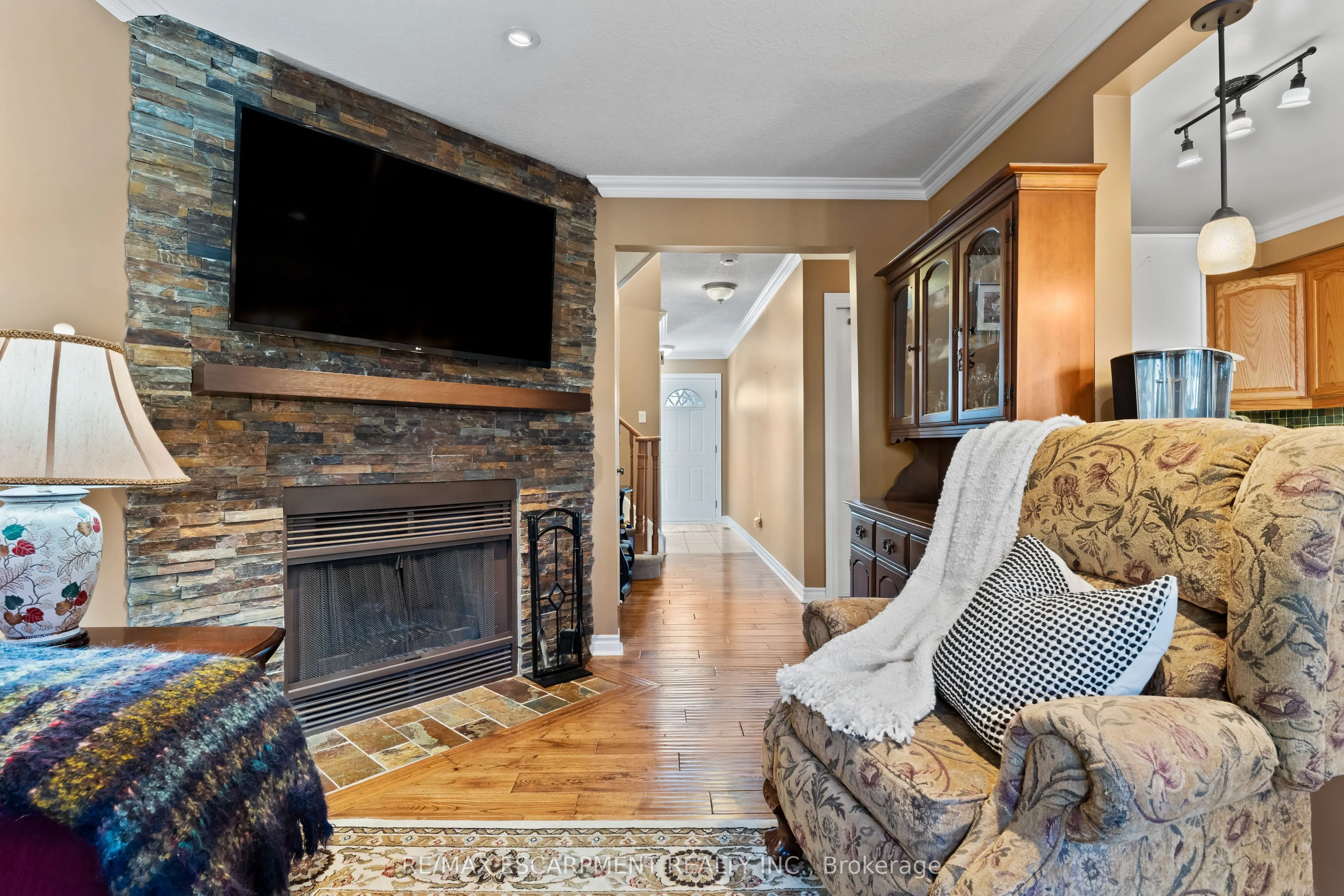 79 Braeheid Avenue #16