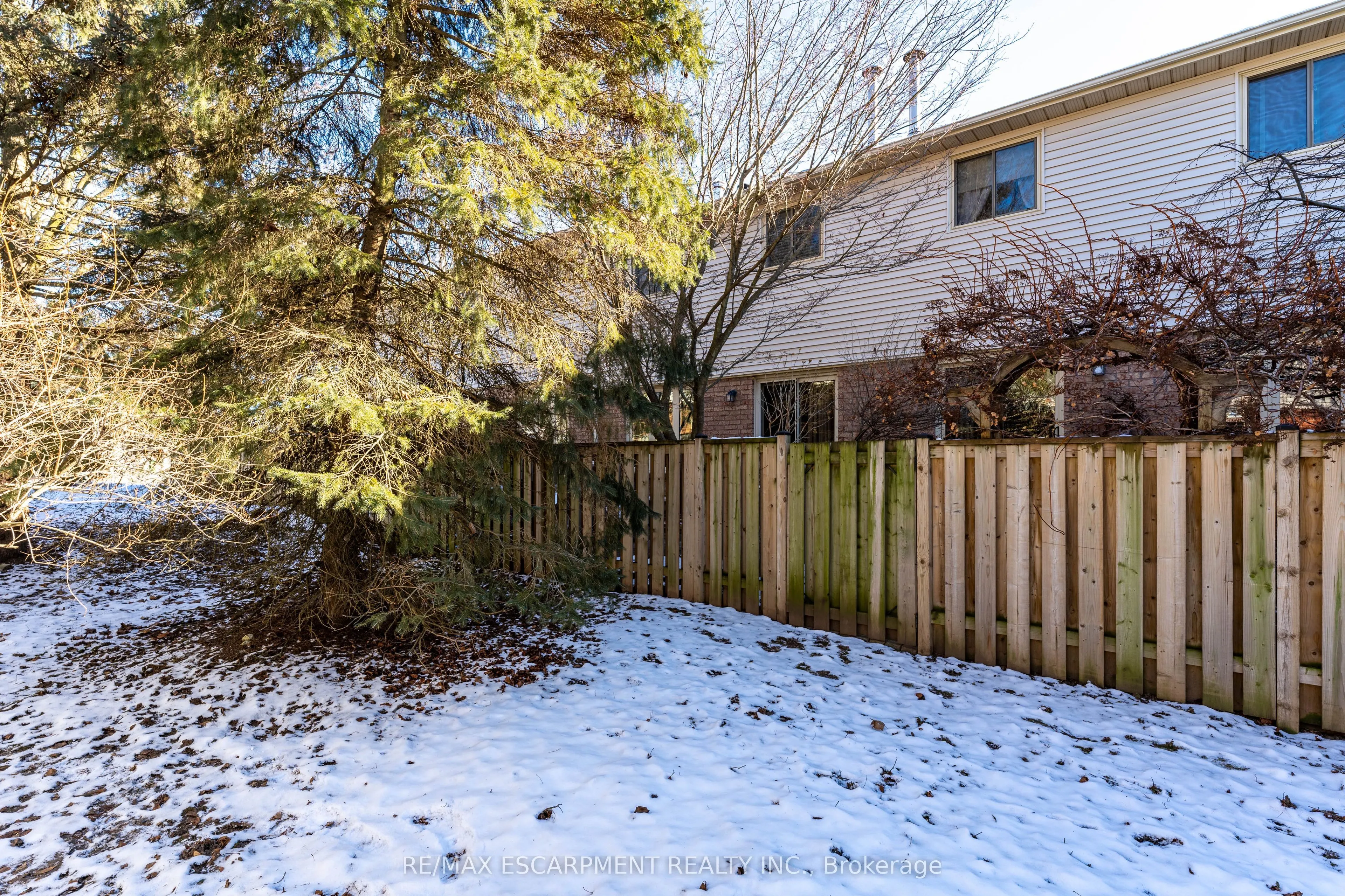 79 Braeheid Avenue #16