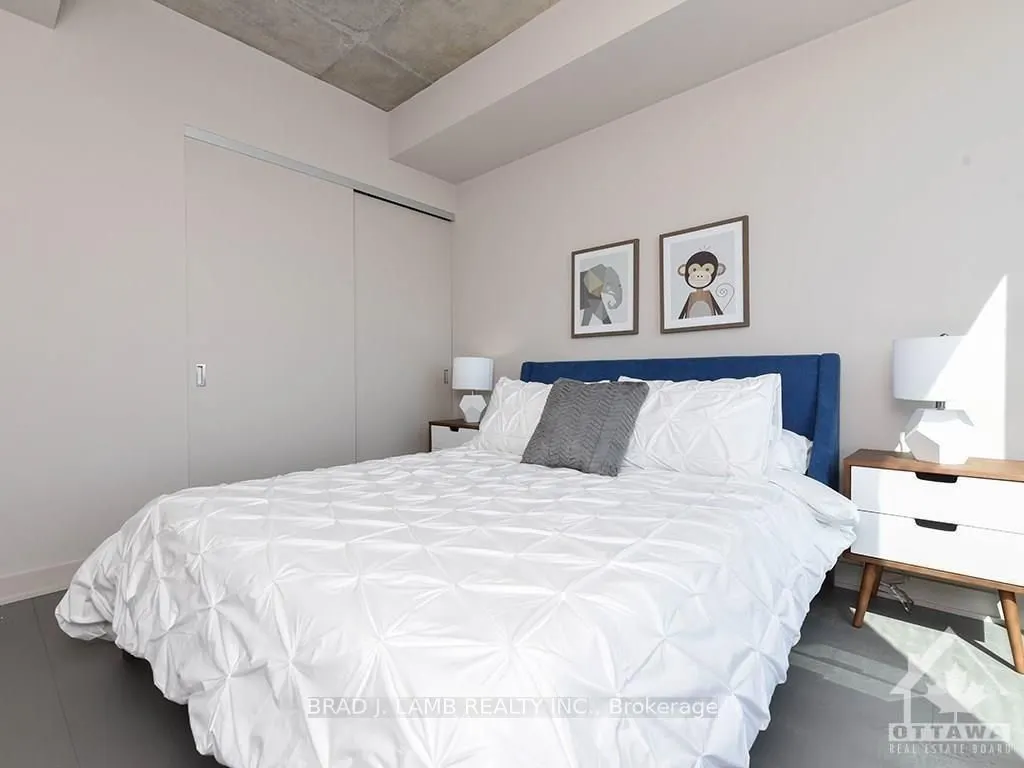 203 CATHERINE Street #209