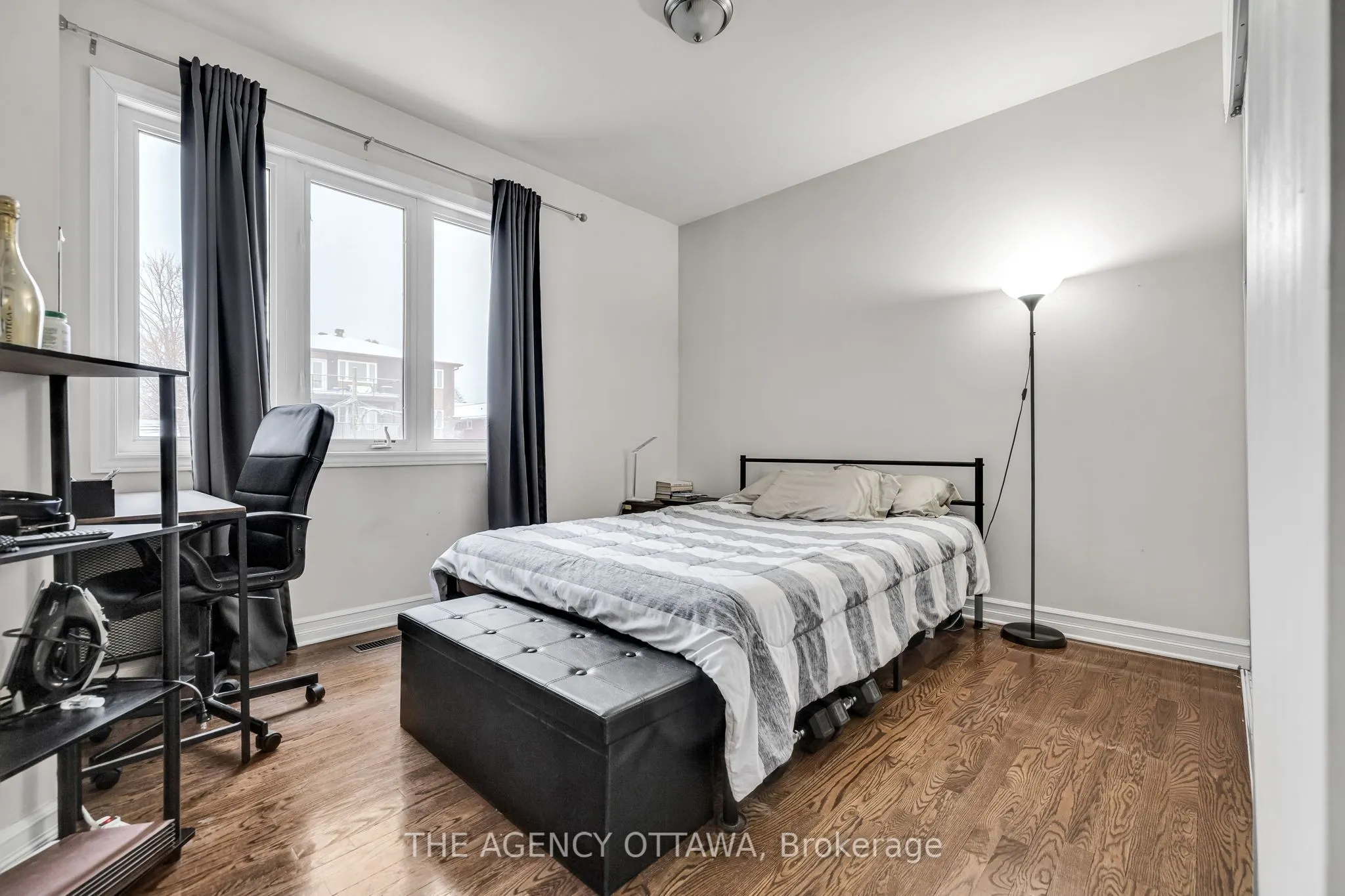 711 CHURCHILL Avenue N #203