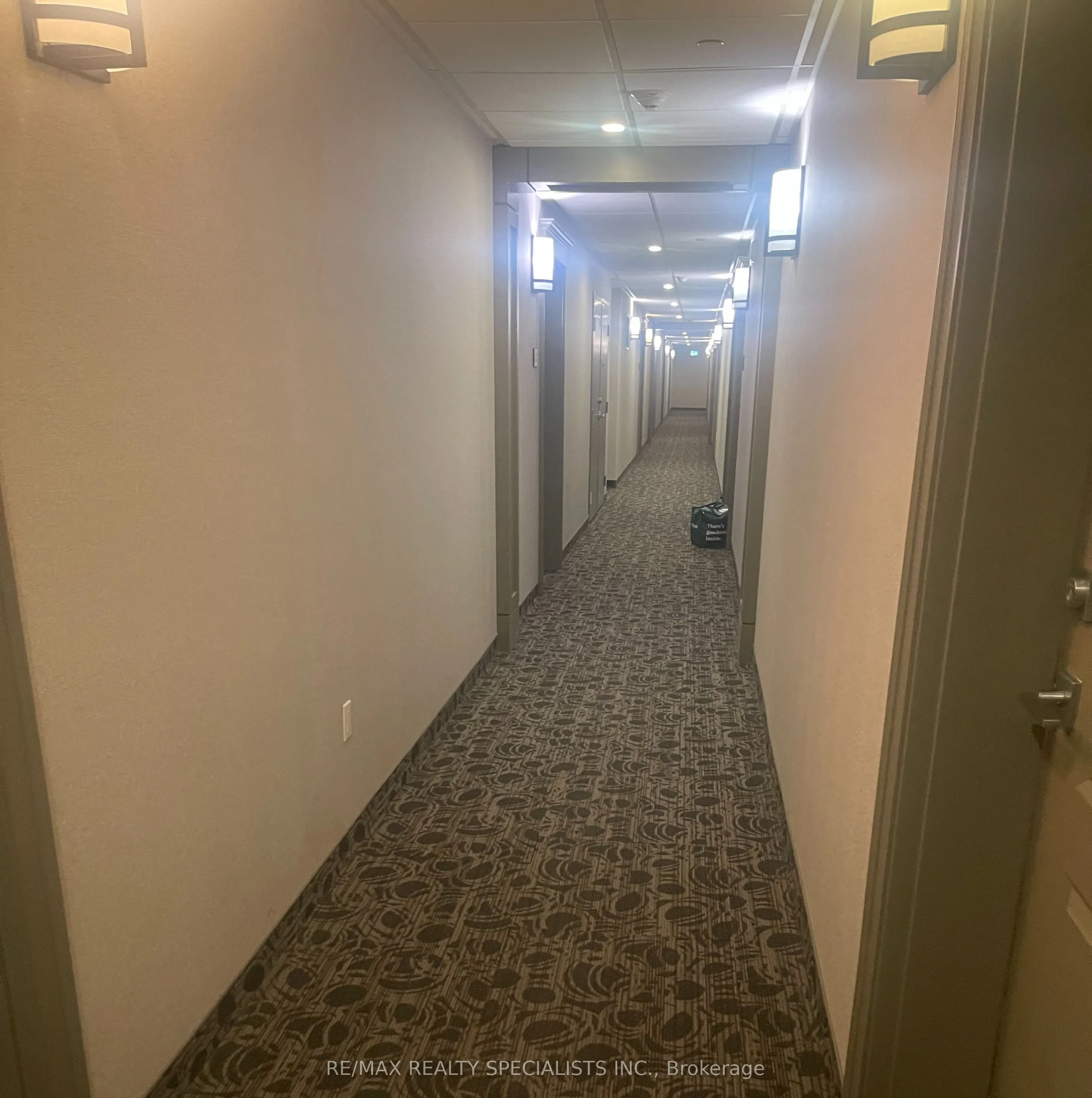 101 SHOREVIEW Place #502