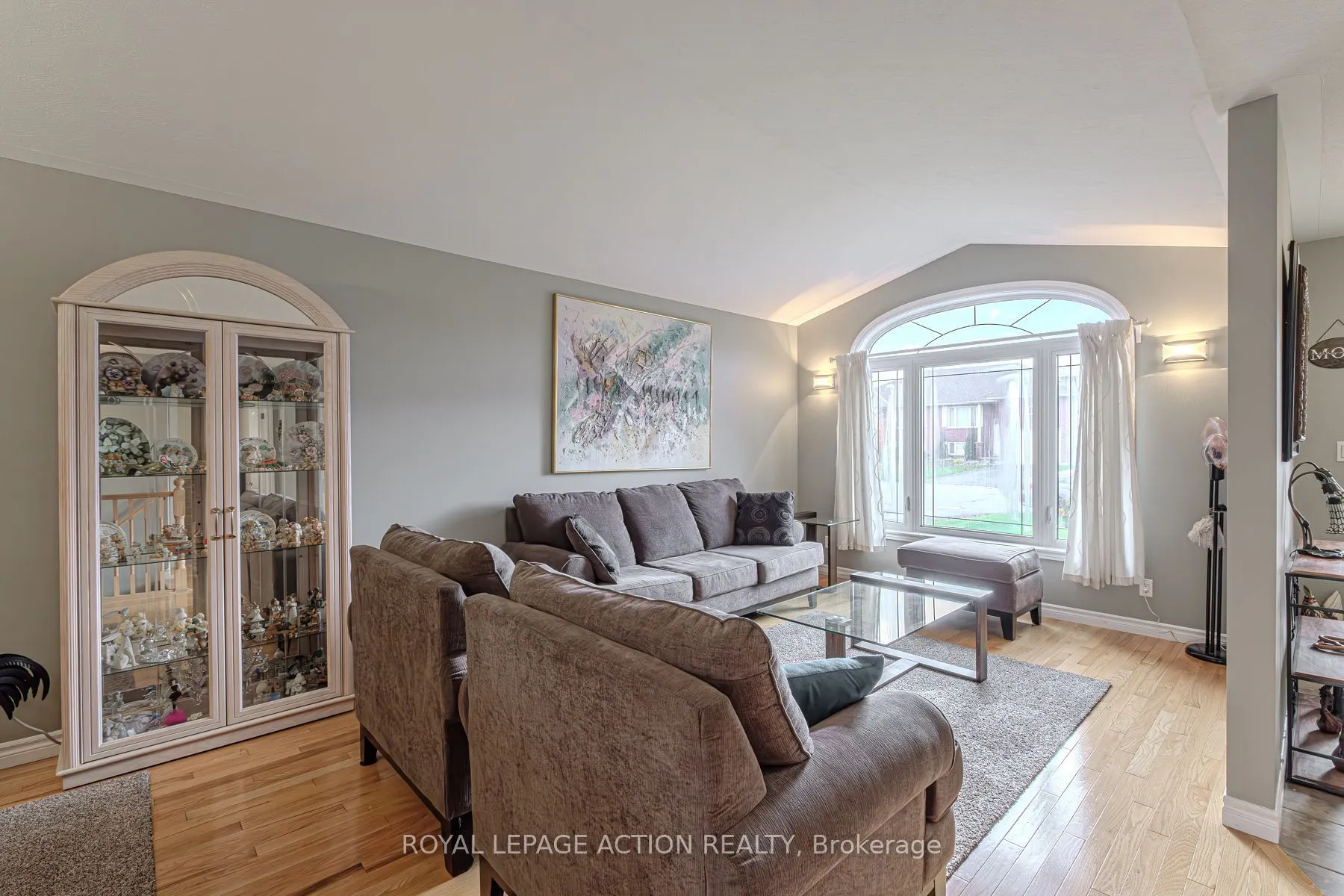15 Landon Avenue