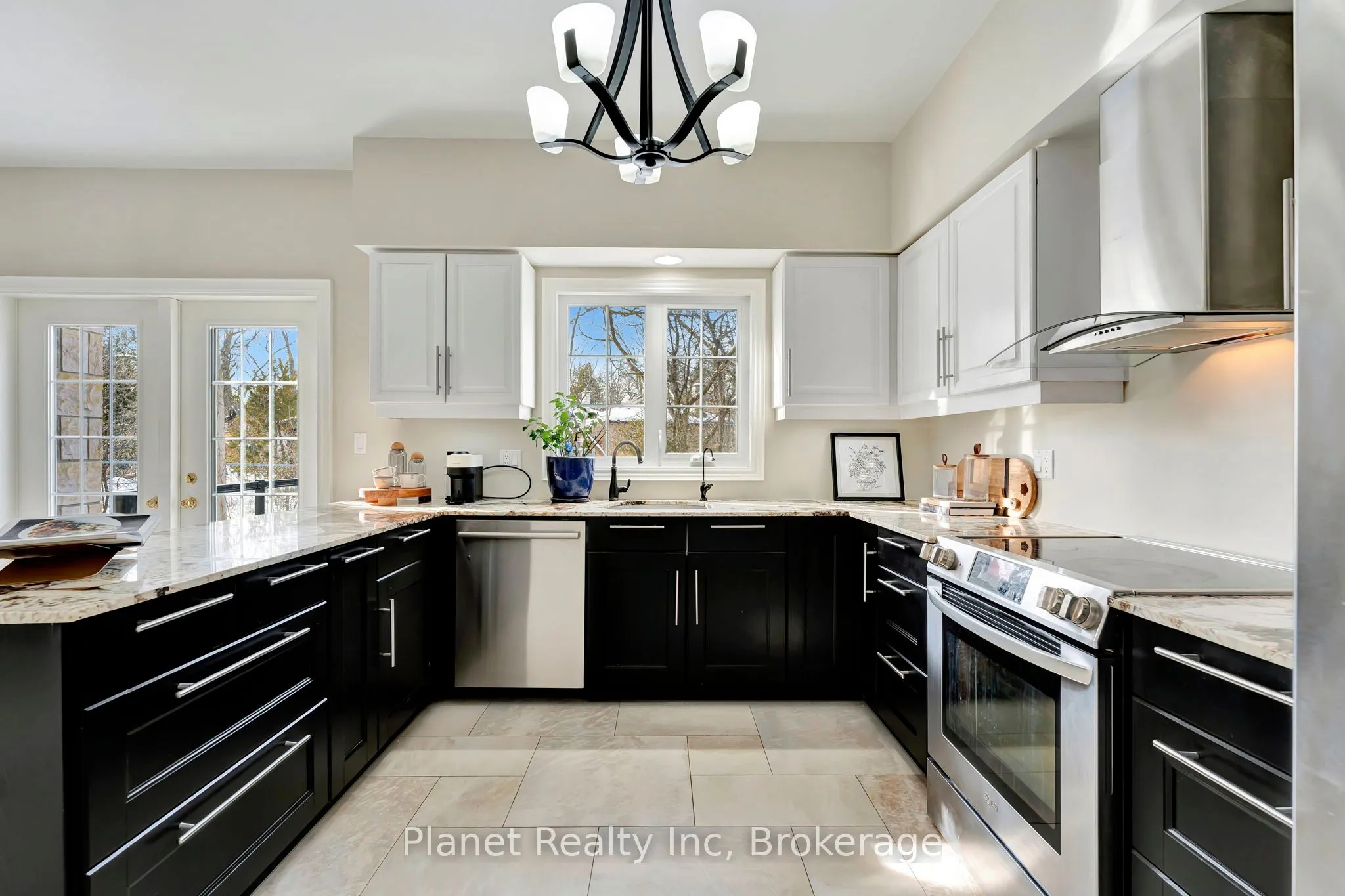 25 Manor Park Crescent #7