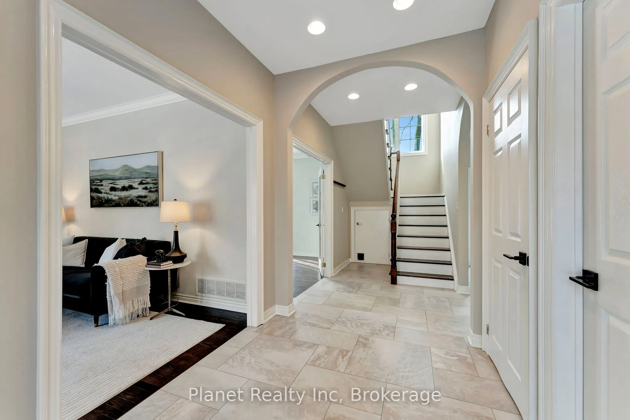 25 Manor Park Crescent #7
