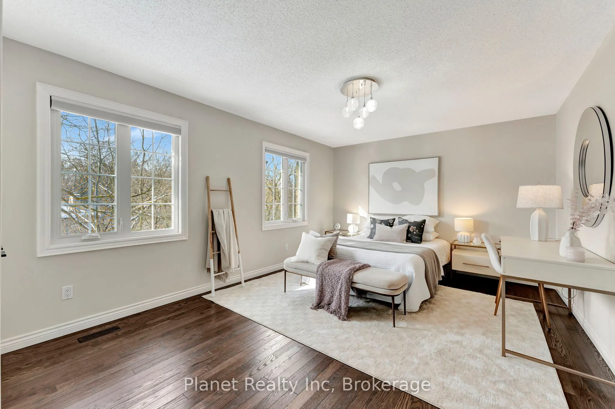 25 Manor Park Crescent #7