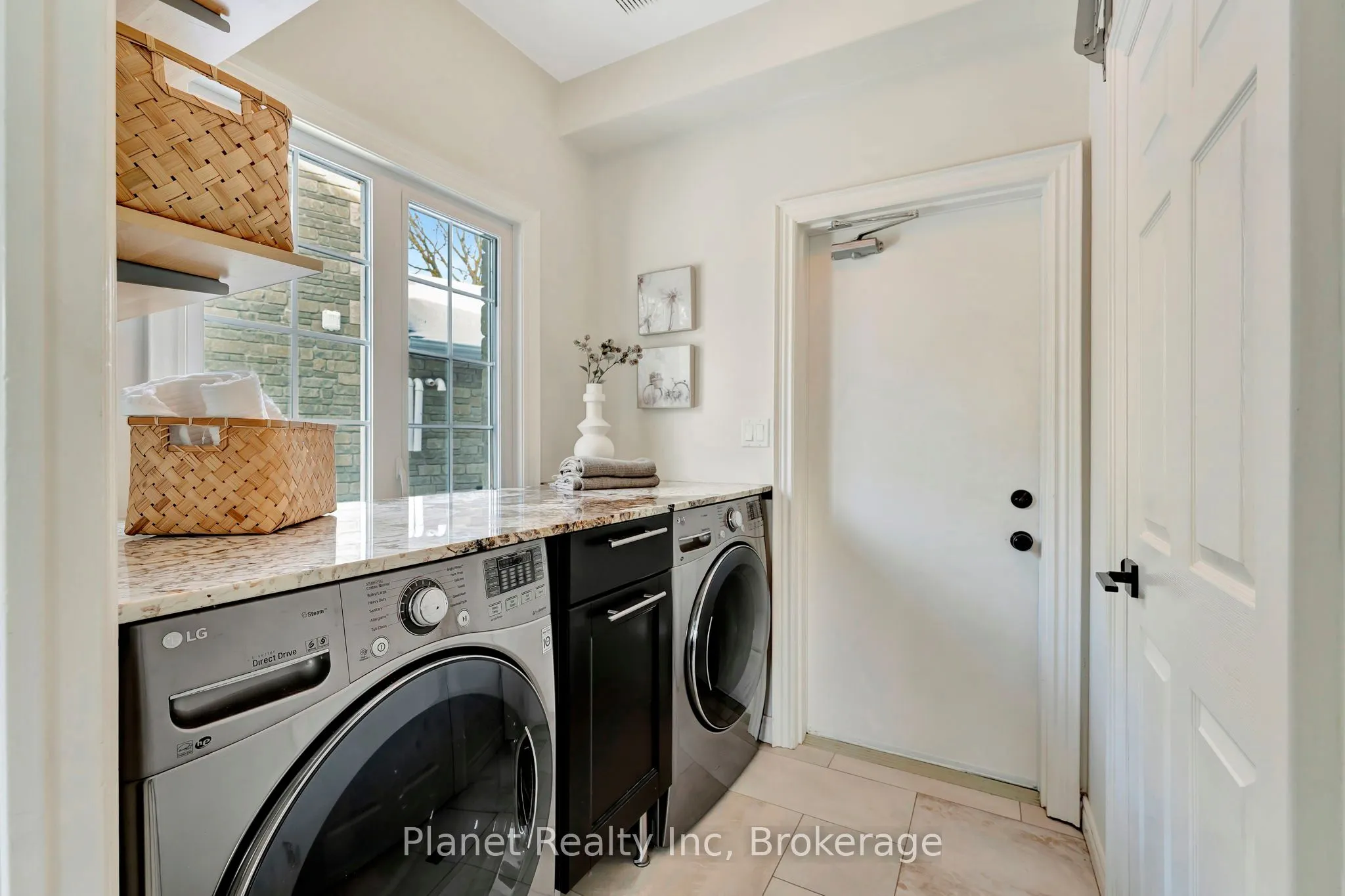 25 Manor Park Crescent #7
