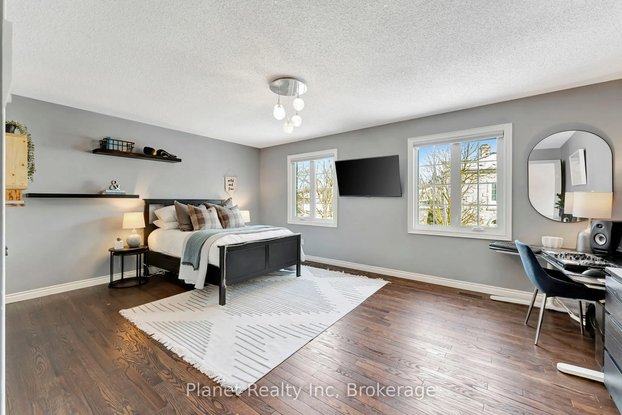 25 Manor Park Crescent #7