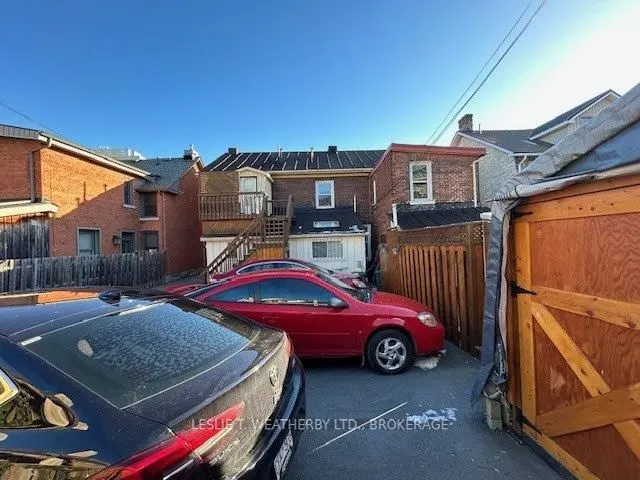272 Wellington Street