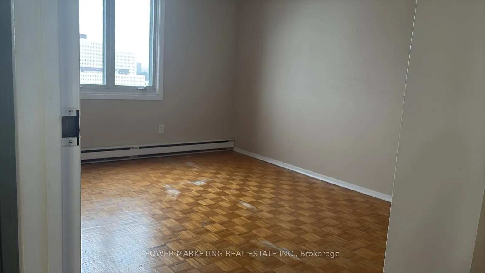 158B MCARTHUR Avenue #1604