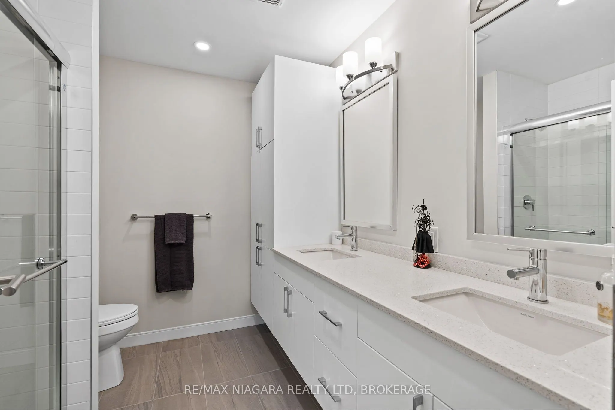 118 West Street #502