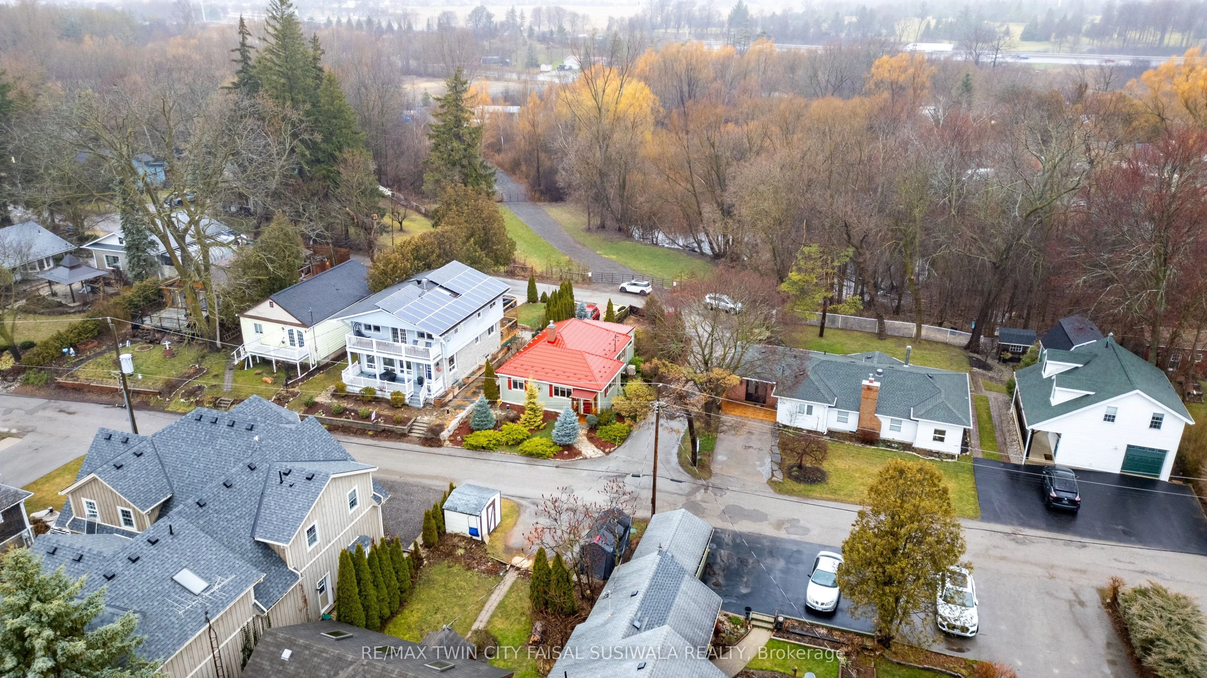 32 Holly Trail