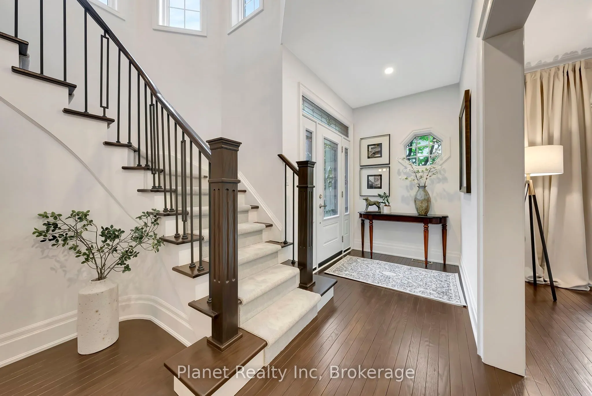 25 Manor Park Crescent #11