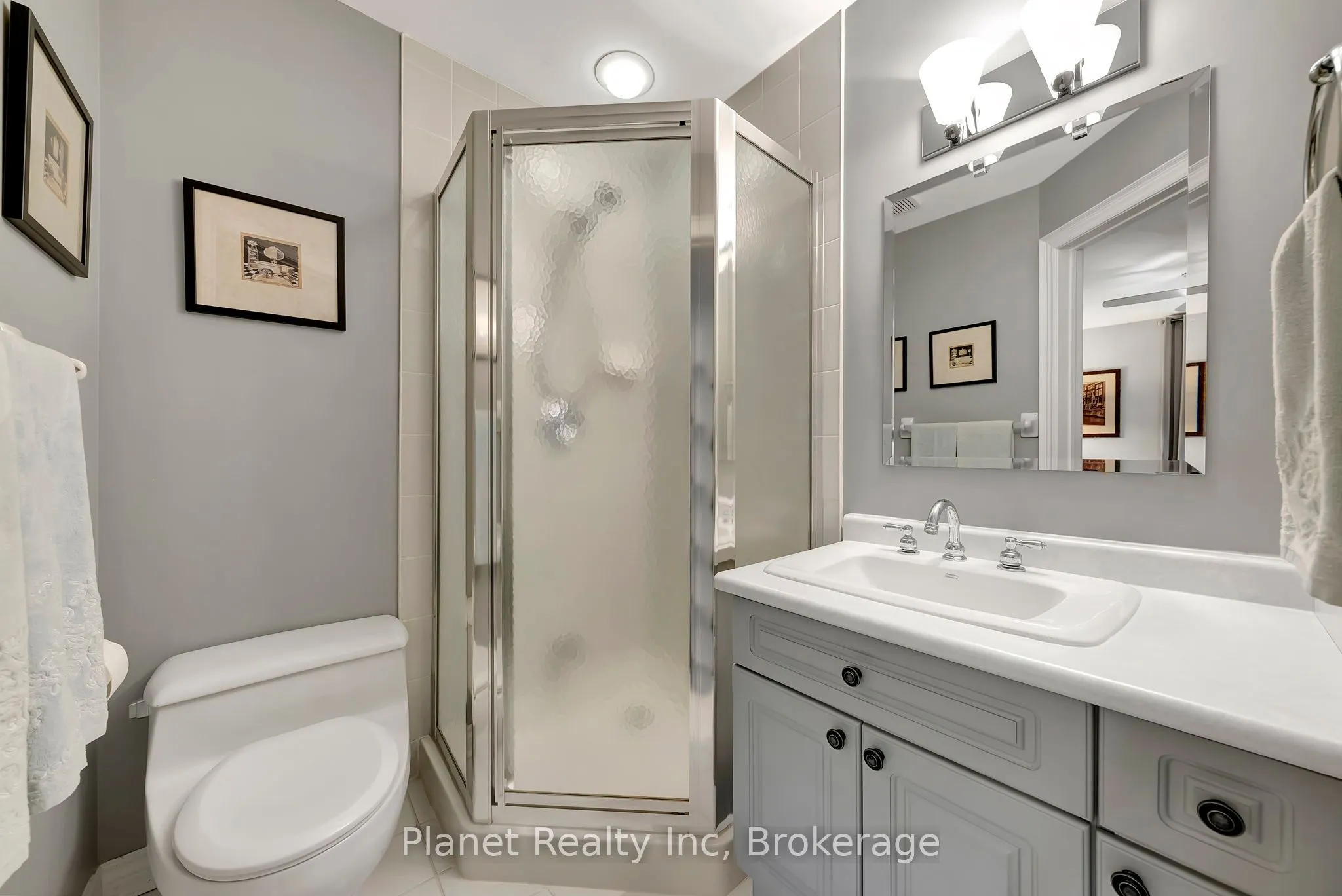 25 Manor Park Crescent #11