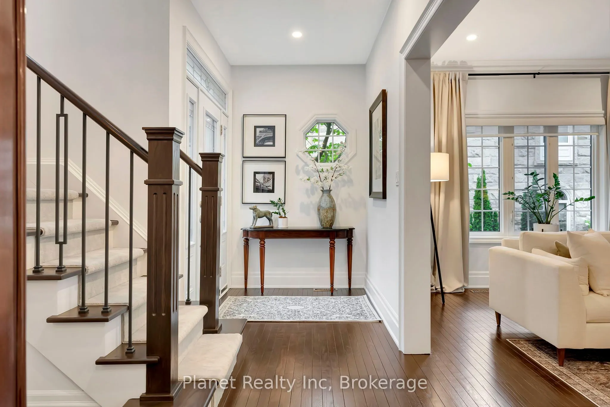 25 Manor Park Crescent #11